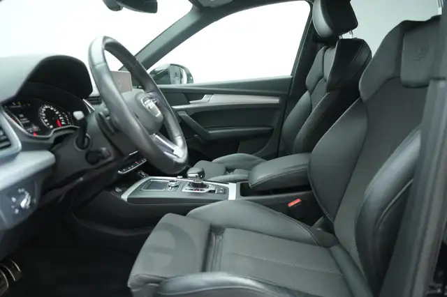 Audi Q5 view 26