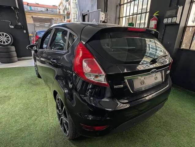 Ford Fiesta view 2