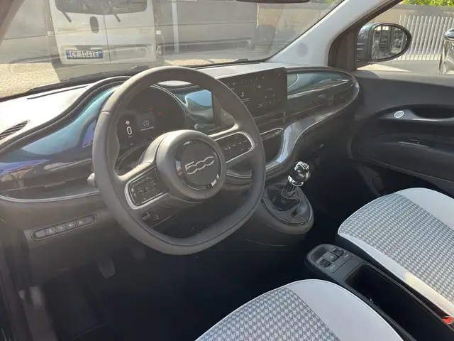 Fiat 500 view 7
