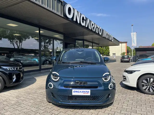 Fiat 500 view 2