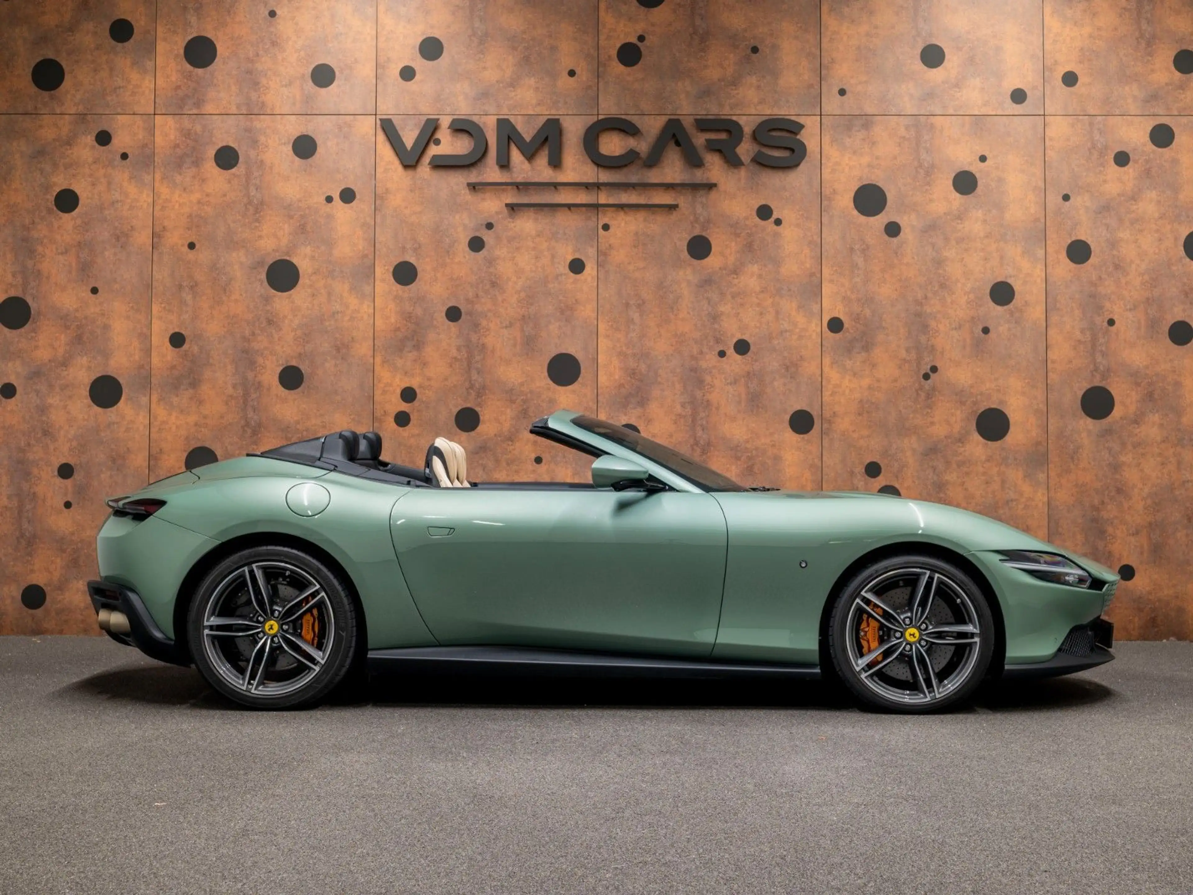 Ferrari Roma Spider *SPECIAL PAINT*MAGNERIDE*360*VENT* — photo 6