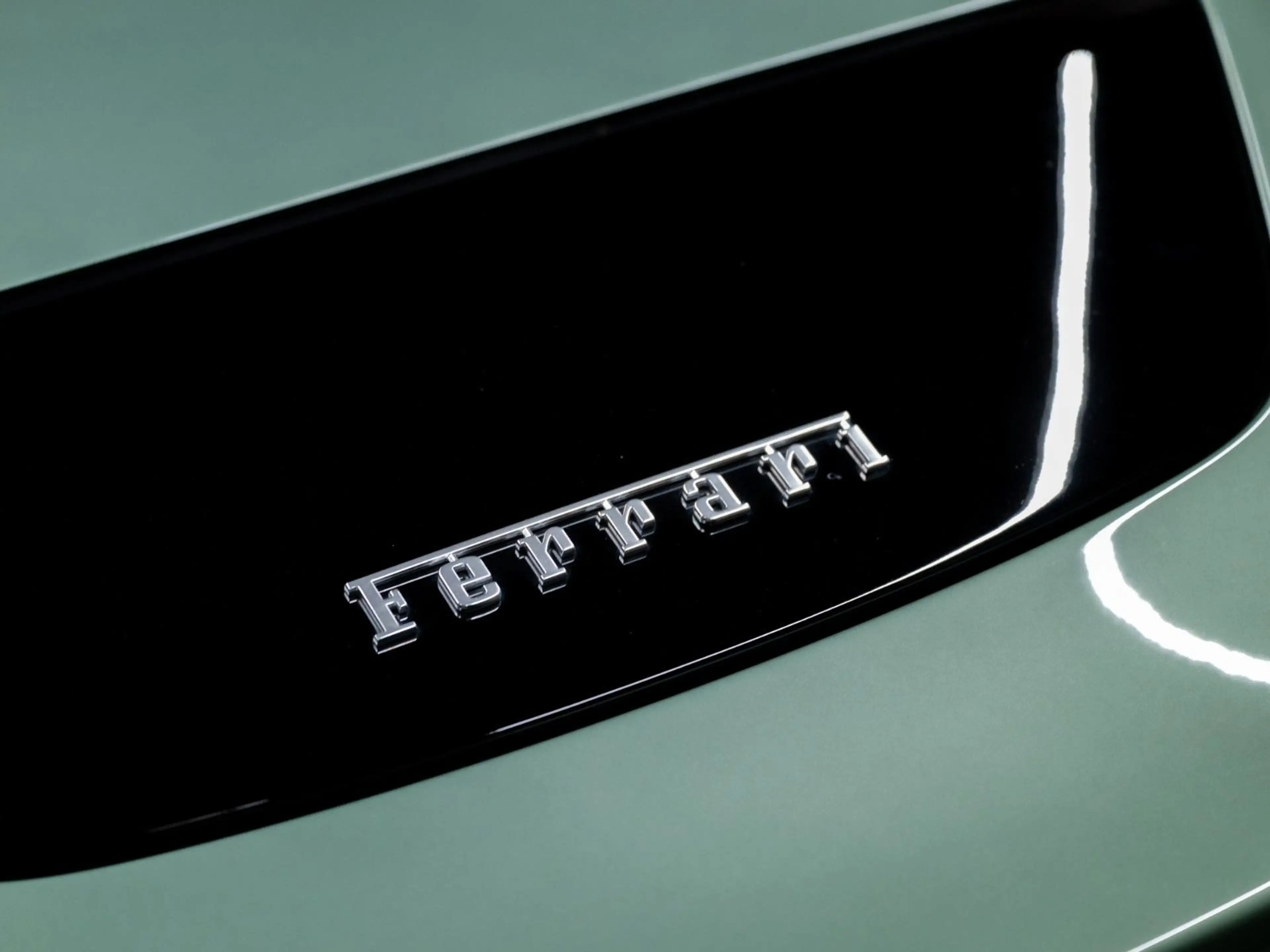Ferrari Roma Spider *SPECIAL PAINT*MAGNERIDE*360*VENT* — photo 13