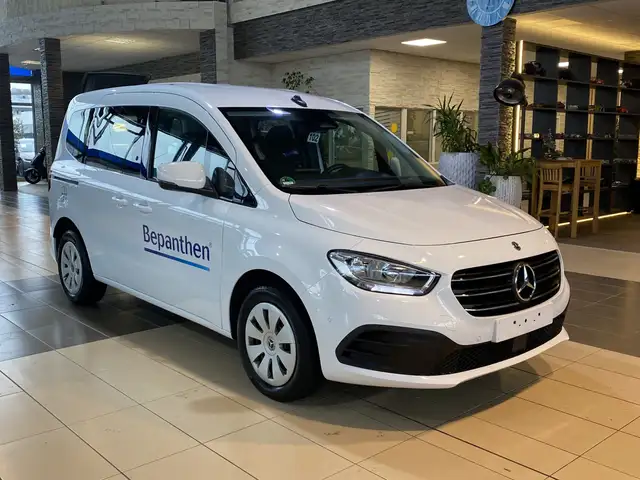 Mercedes-Benz 180 Navi SHZ PDC Klima Tempomat DAB GJR