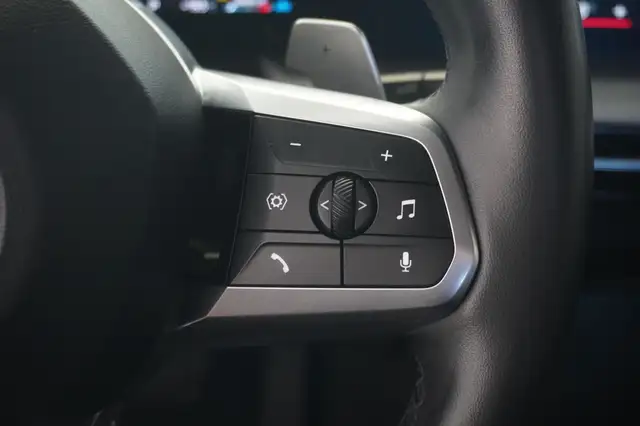 BMW 2 Series view 13