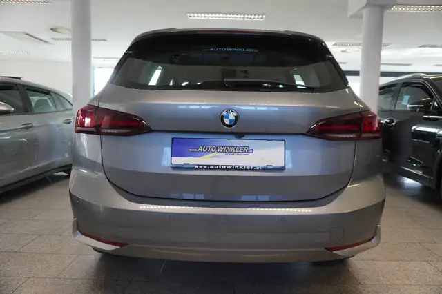 BMW 2 Series view 6