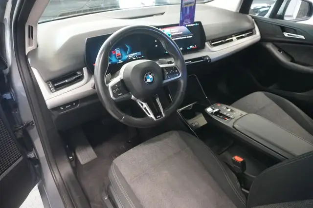 BMW 2 Series view 7