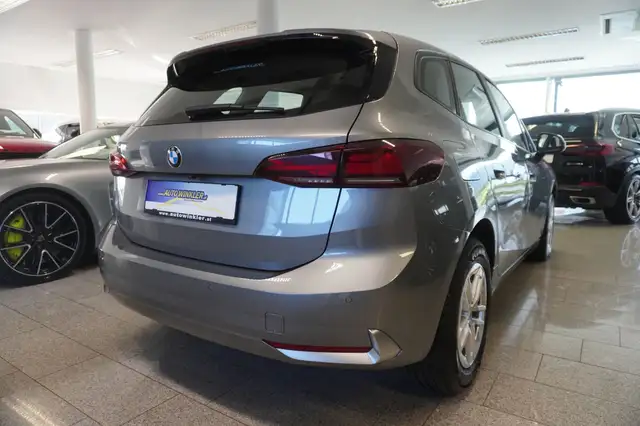 BMW 2 Series view 5