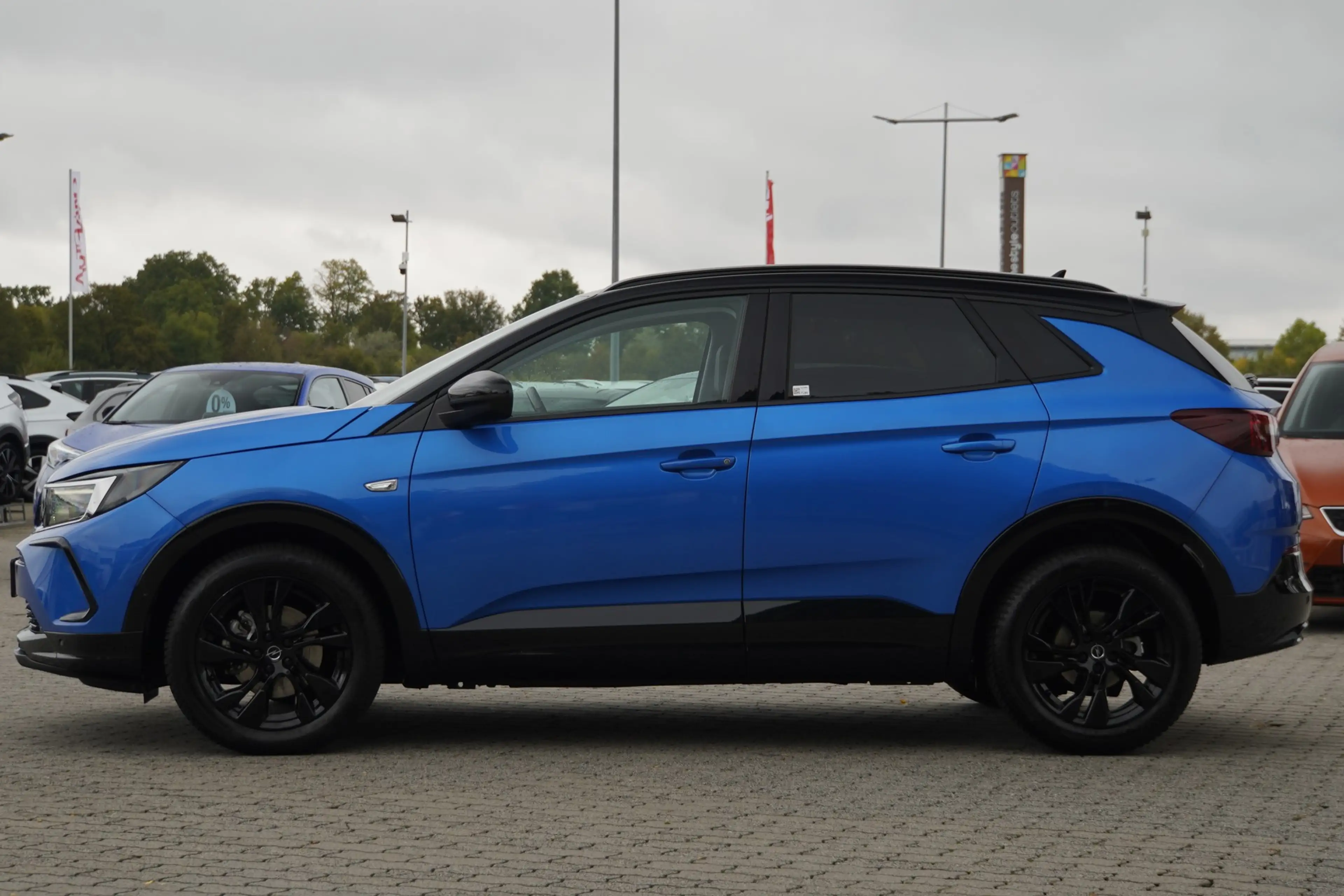 Opel Grandland 1.2 Elegance — photo 3