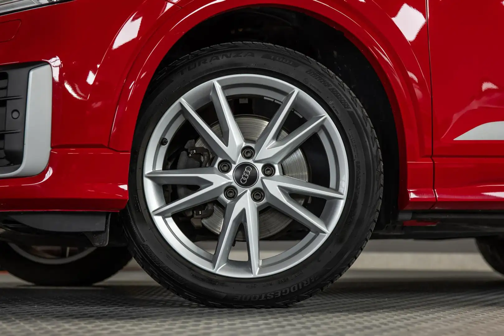 Audi Q2 2.0 TDI quattro sport S-line SHZ DSP KEYLESS Červená - 2