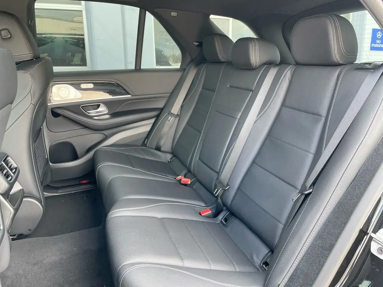 Mercedes-Benz GLE снимка Mercedes-Benz GLE