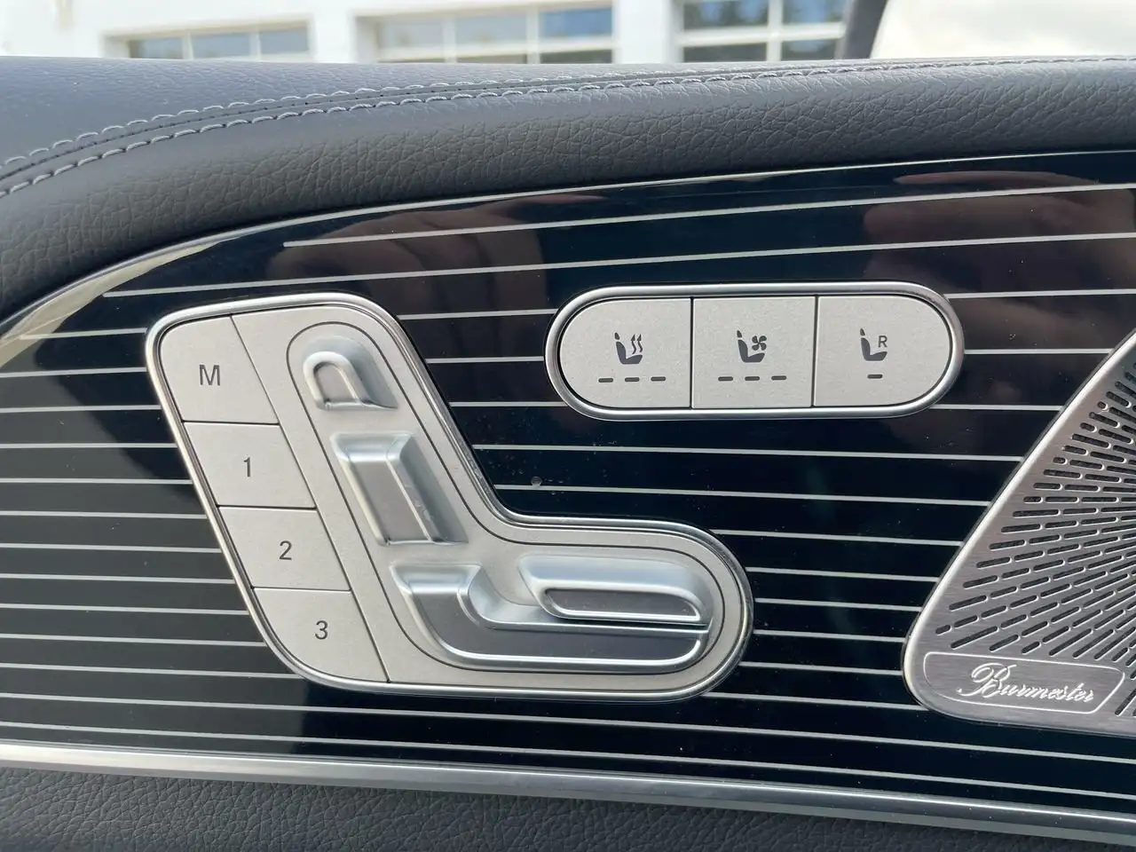 Mercedes-Benz GLE снимка Mercedes-Benz GLE