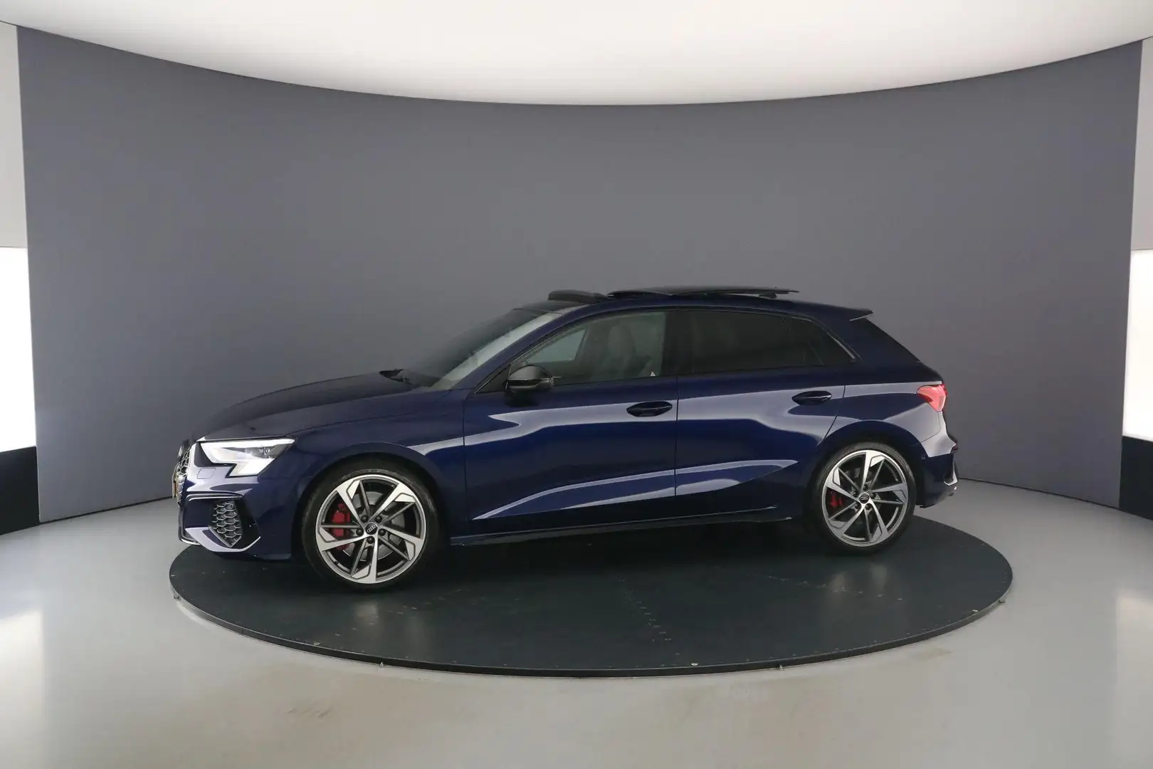 Audi S3 Sportback 2.0 TFSI S3 quattro | Pano | Head Up | A Blauw - 2