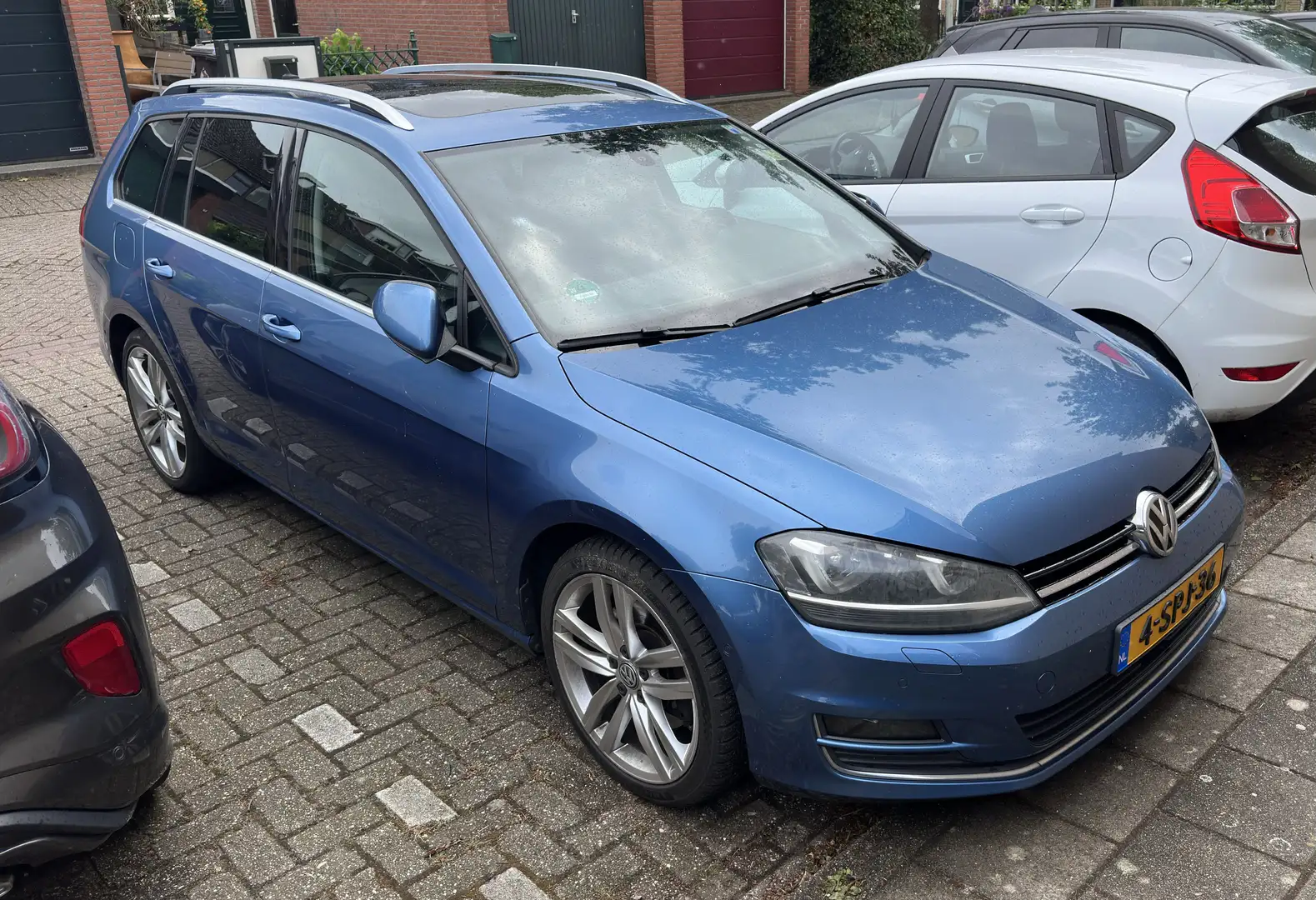 Volkswagen Golf Variant 1.4 TSI DSG Highline - 1