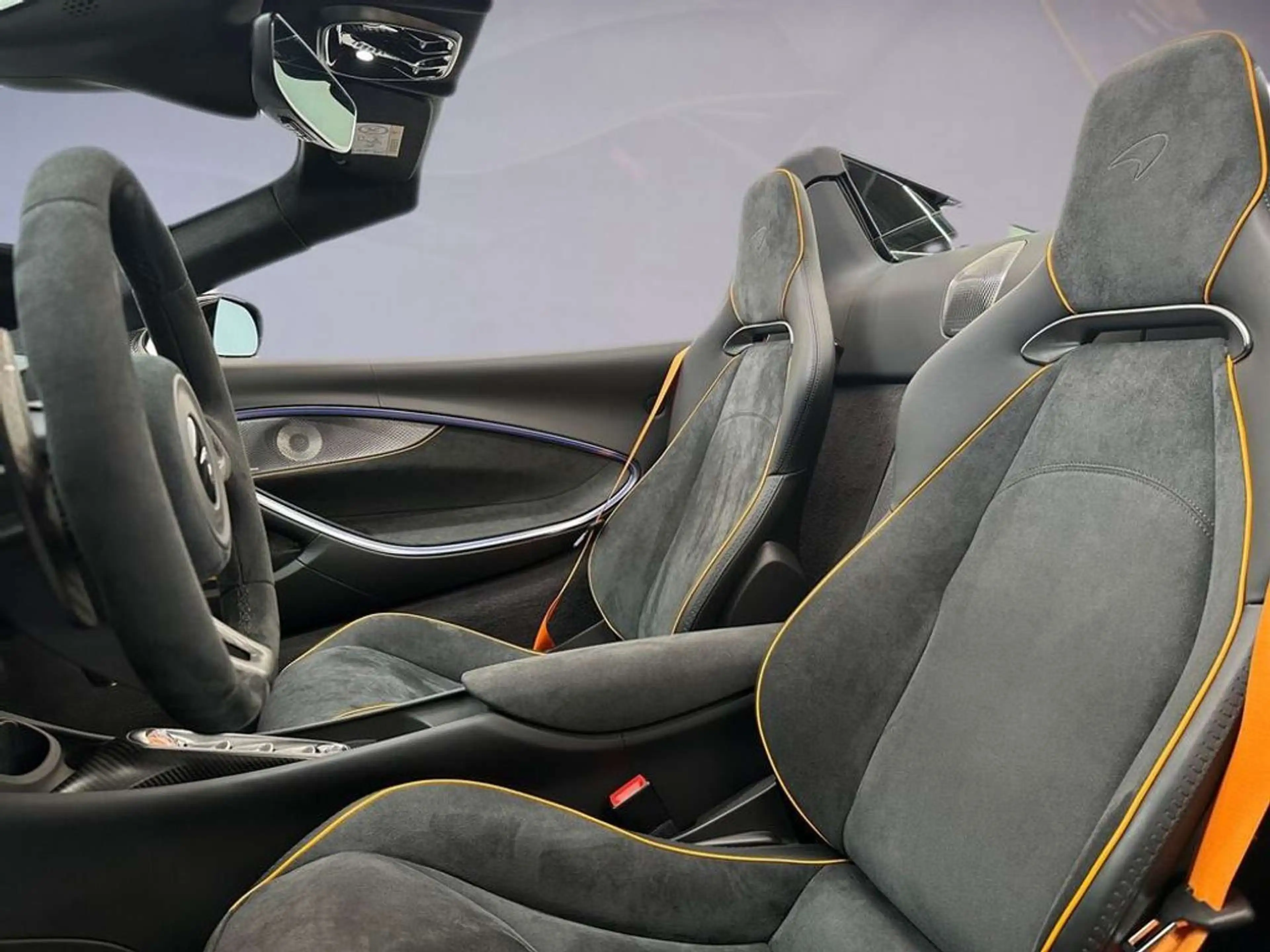 McLaren Artura Artura Spider / MSO Steel Blue / Carbon Fibre Int. — photo 8