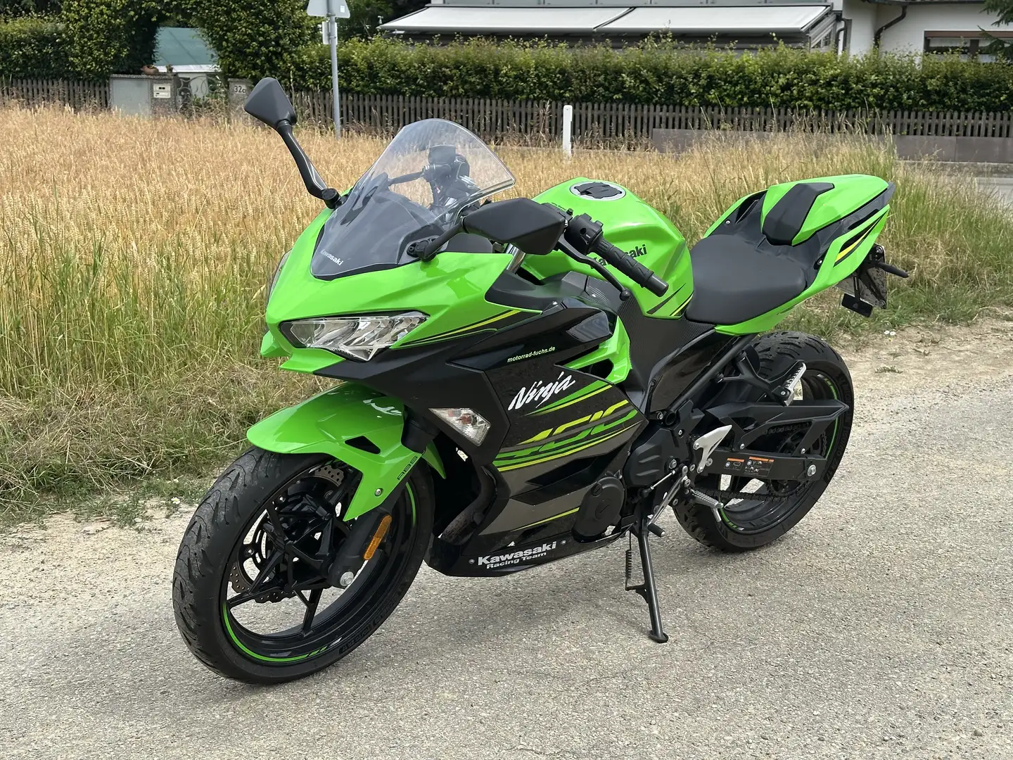 Kawasaki Ninja 400 KRT zelena - 1