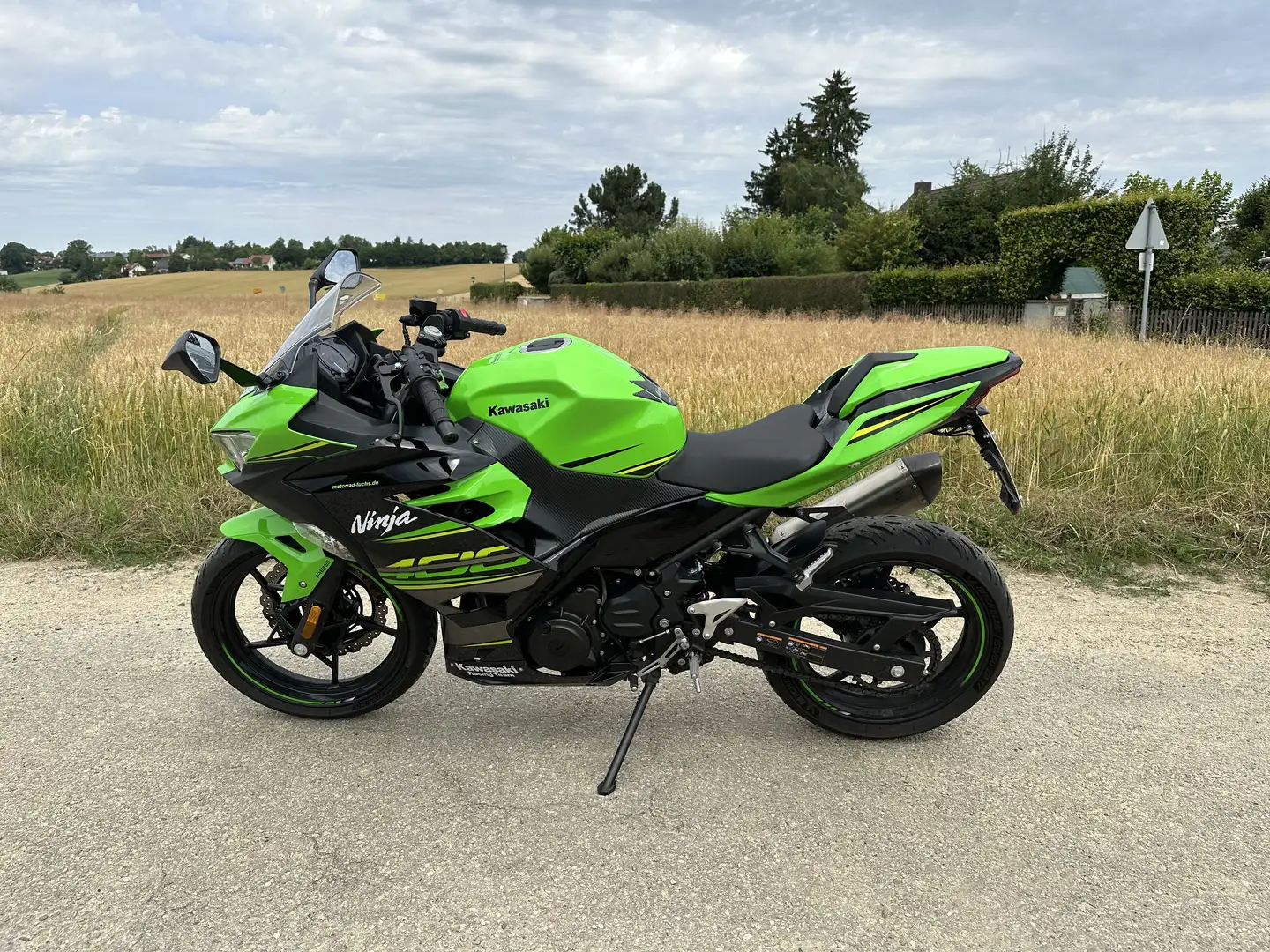 Kawasaki Ninja 400 KRT zelena - 2
