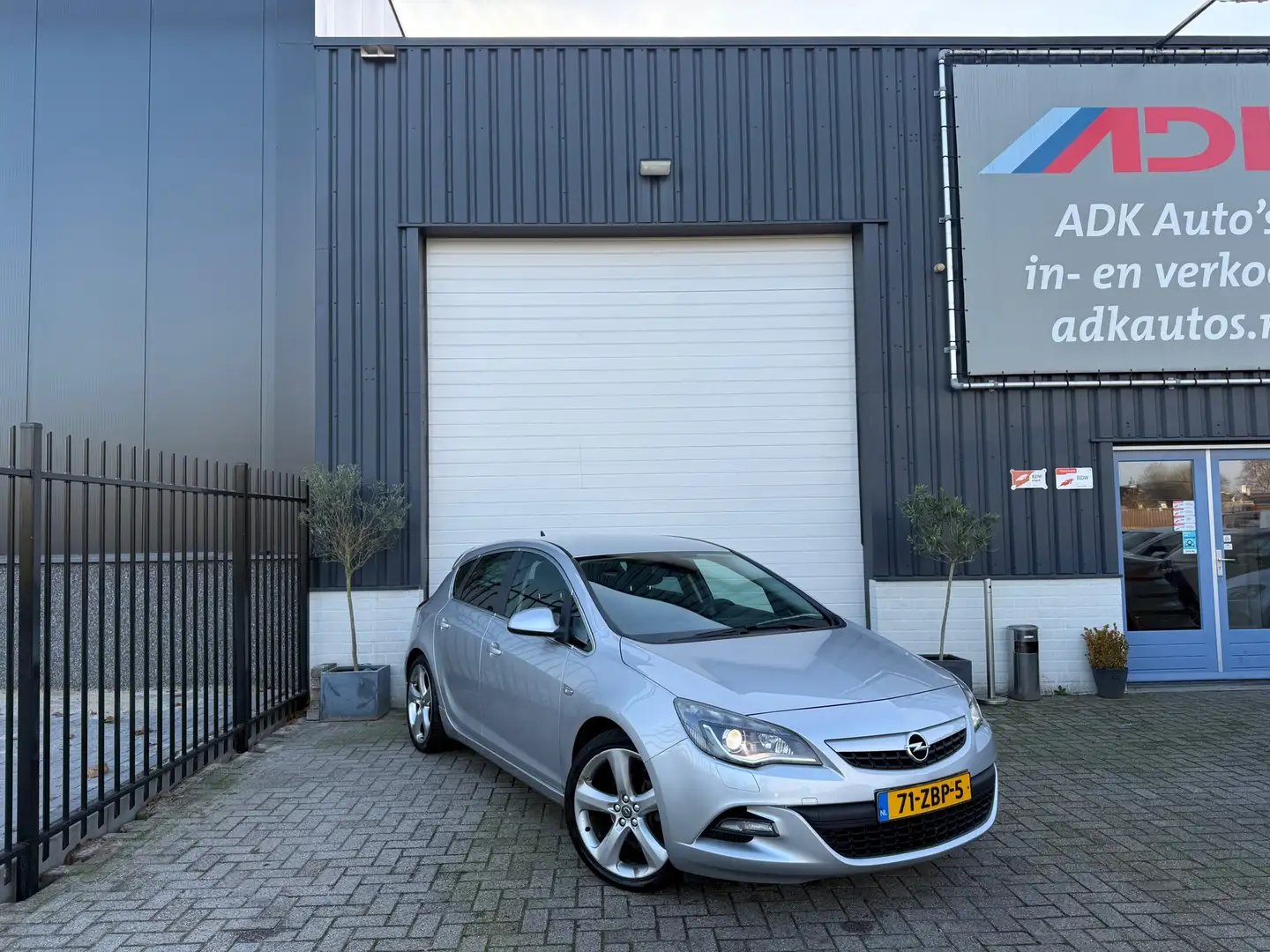 Opel Astra 1.4 Turbo GT XENON/TREKHAAK/19'/NAVI/MOOIE AUTO Gris - 2