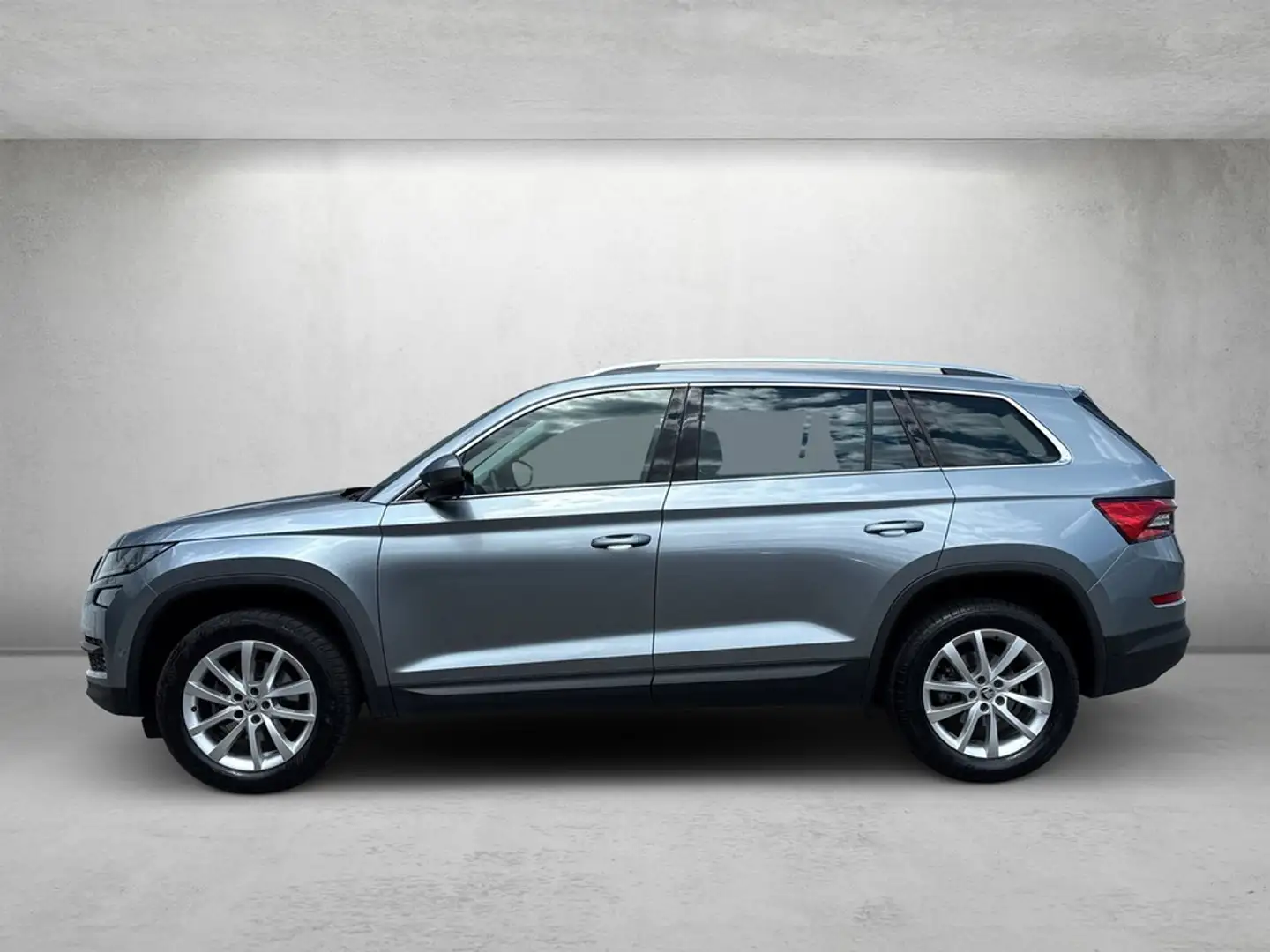 Skoda Kodiaq 1.5 TSI DSG Style *Navi* Grau - 2