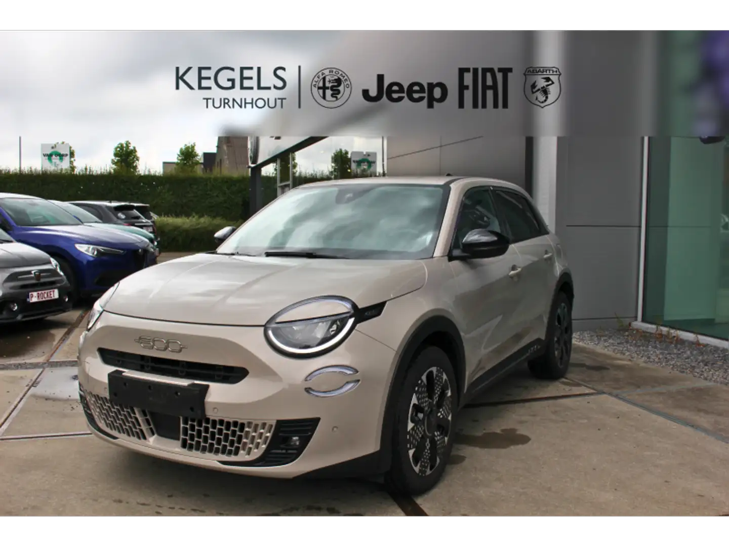 Fiat 600 e La Prima BEV Beige - 1