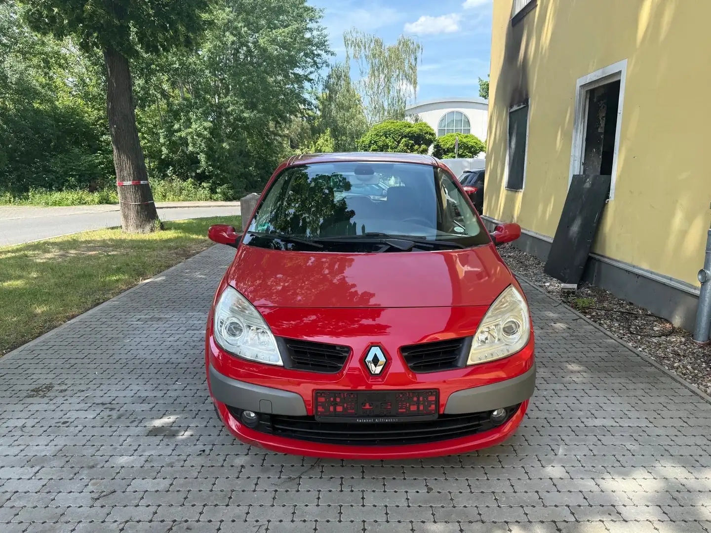 Renault Grand Scenic 1.6 16V Exception Rouge - 2