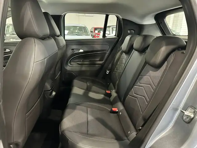 Jeep Avenger view 8