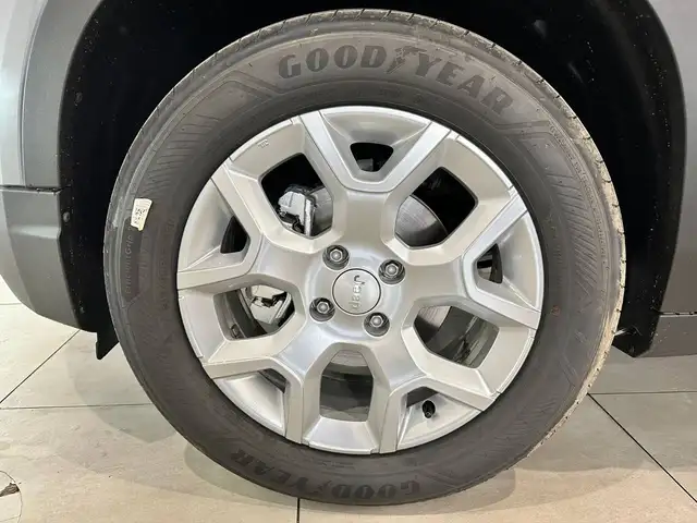 Jeep Avenger view 15