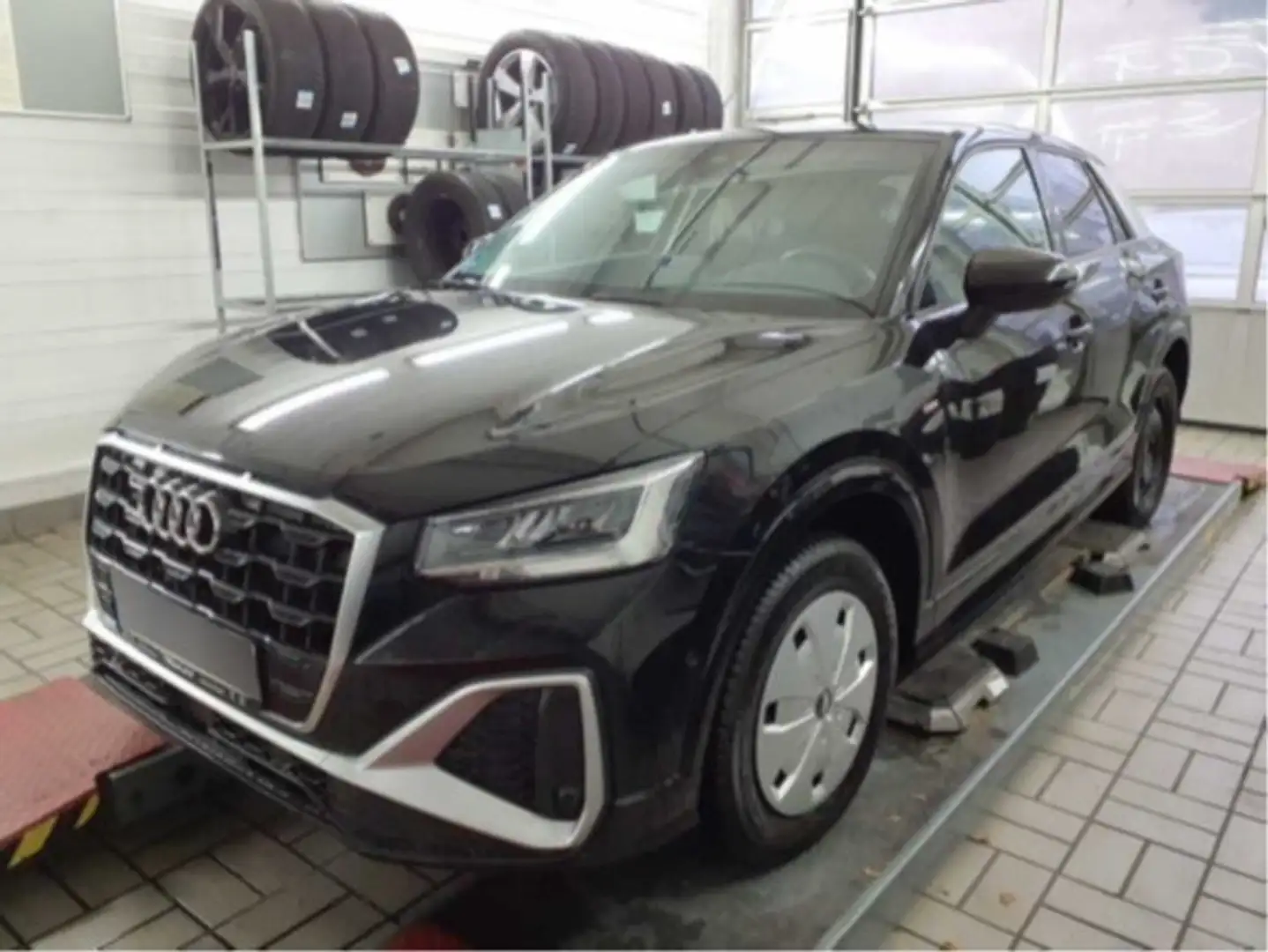 Audi Q2 S line 35 TFSI 110kW S tronic Navi LED Klima Navi Schwarz - 1