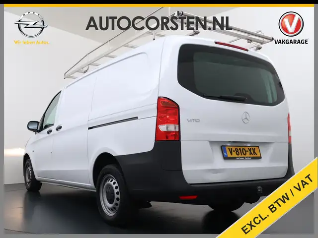 Mercedes-Benz Vito view 2