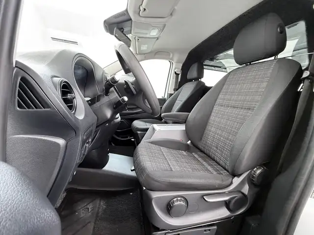Mercedes-Benz Vito view 8