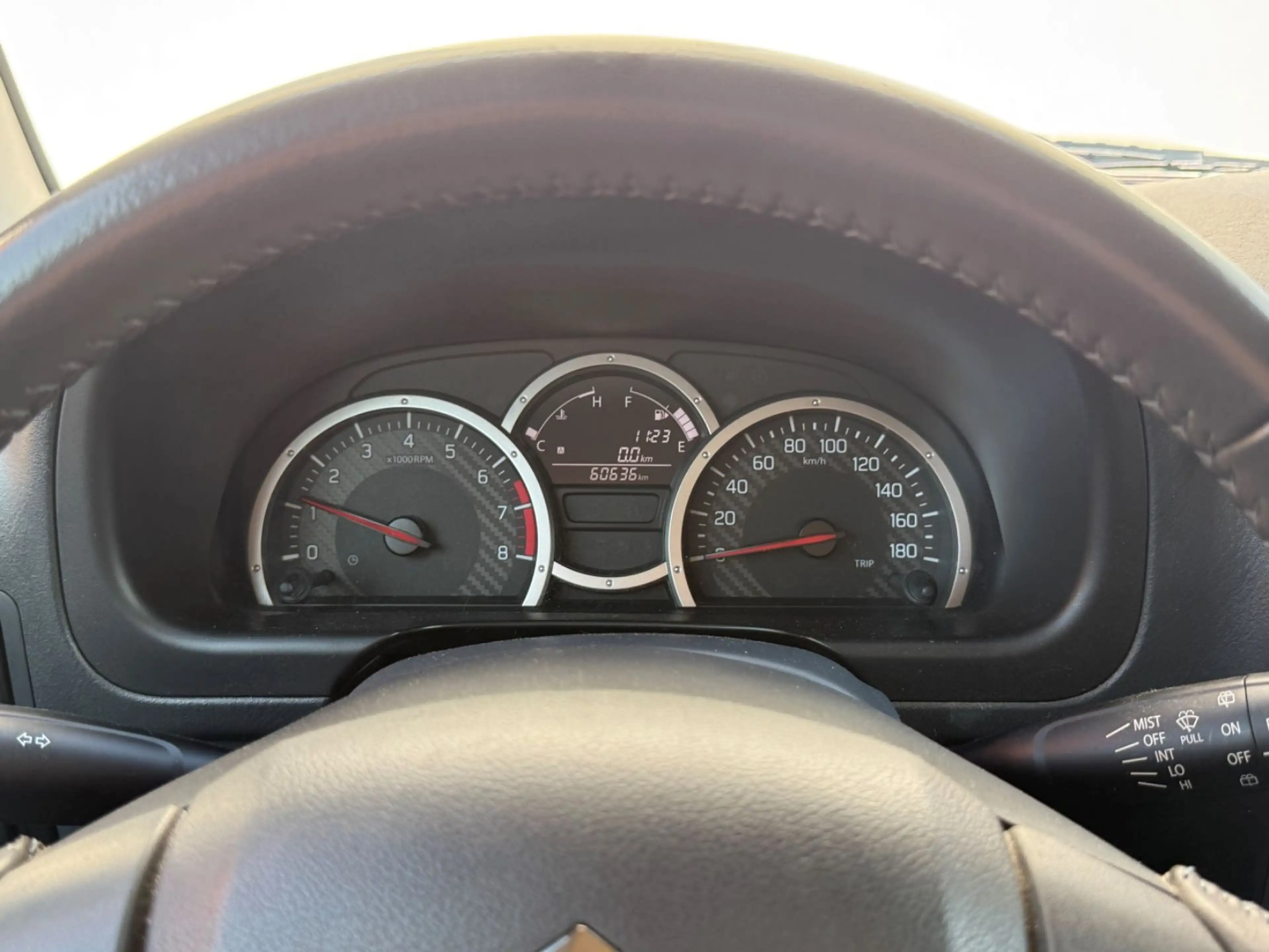 Suzuki Jimny FACELIFT STYLE 4x4 AHK LEDER KLIMA ALU TOP — photo 11