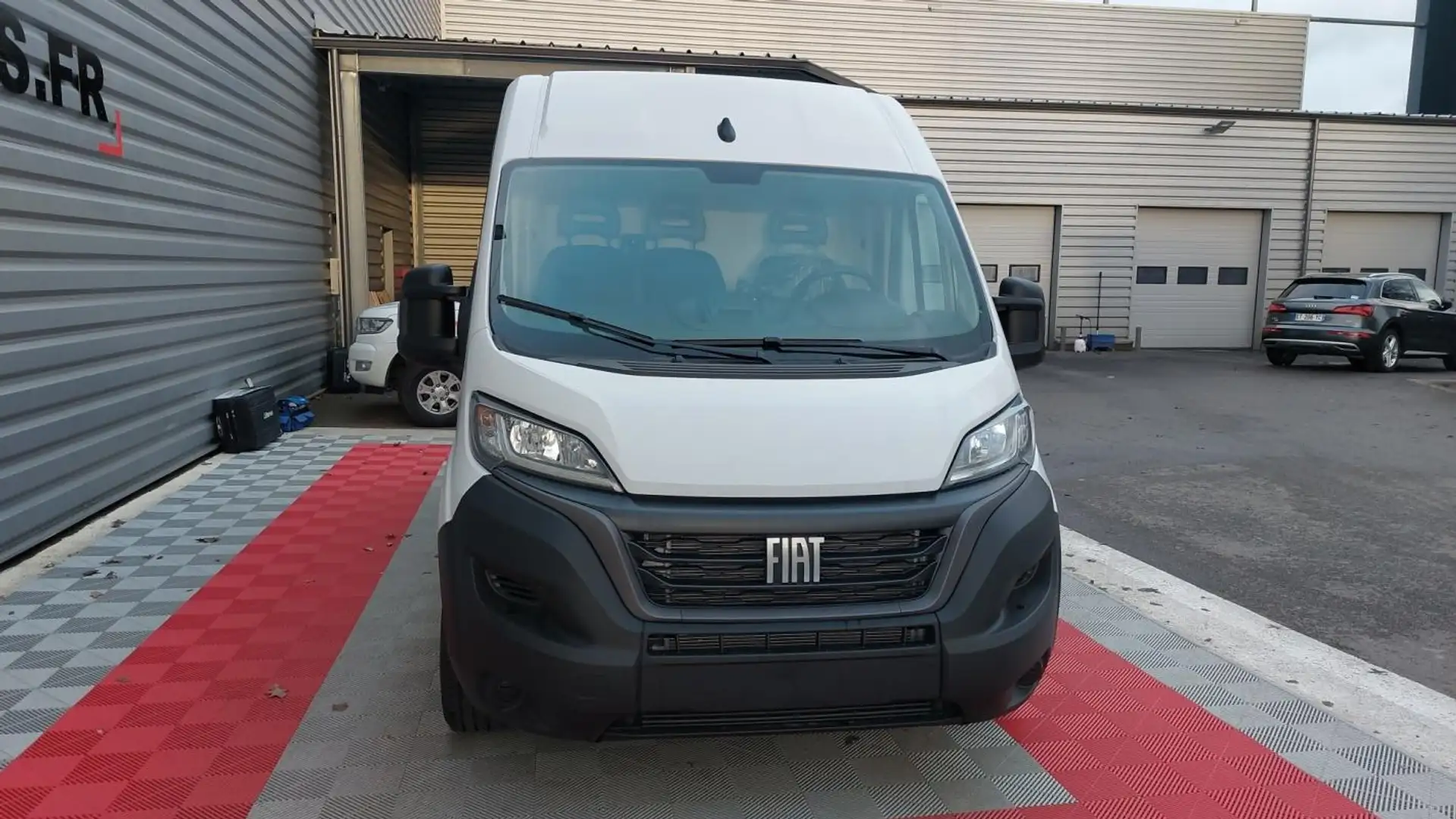 Fiat Ducato FOURGON TOLE 3.3 M H2 H3-POWER 140 CH PACK PRO LOU Blanc - 2