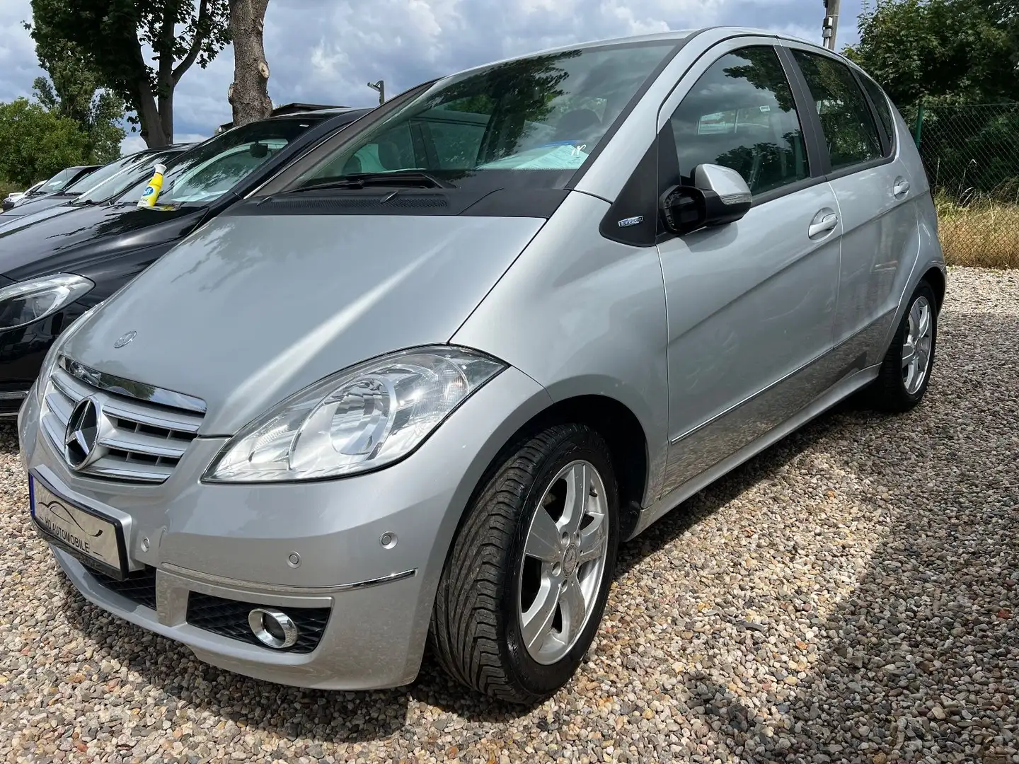 Mercedes-Benz A 160 A -Klasse A 160 BLUE EFFICIENCY Silber - 2