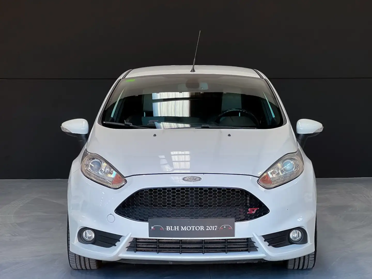 Ford Fiesta 1.6 EcoBoost 182cv ST 3p Blanc - 2