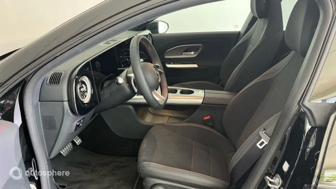 Mercedes-Benz CLA 2026 — фото 12