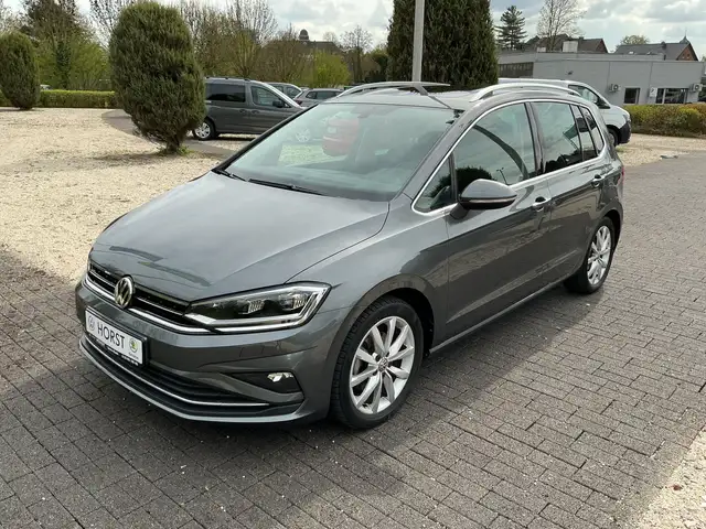 Volkswagen Golf Sportsvan Highline ACC Kamera Navi Pano App Connect
