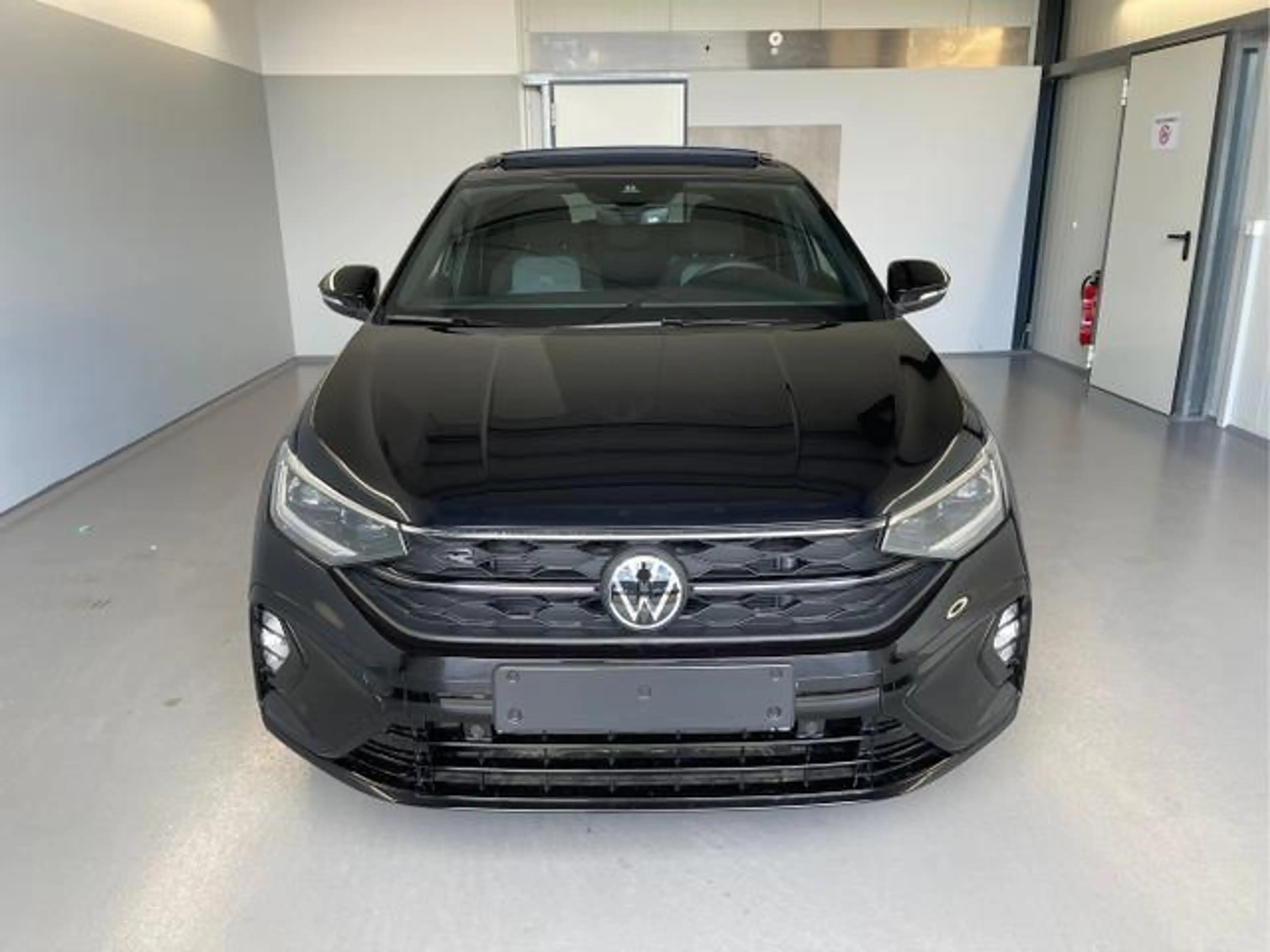 Volkswagen Taigo R-Line 150PS DSG GV5+NaviPro+Pano+Black+AHK+IQ.Dri — photo 2