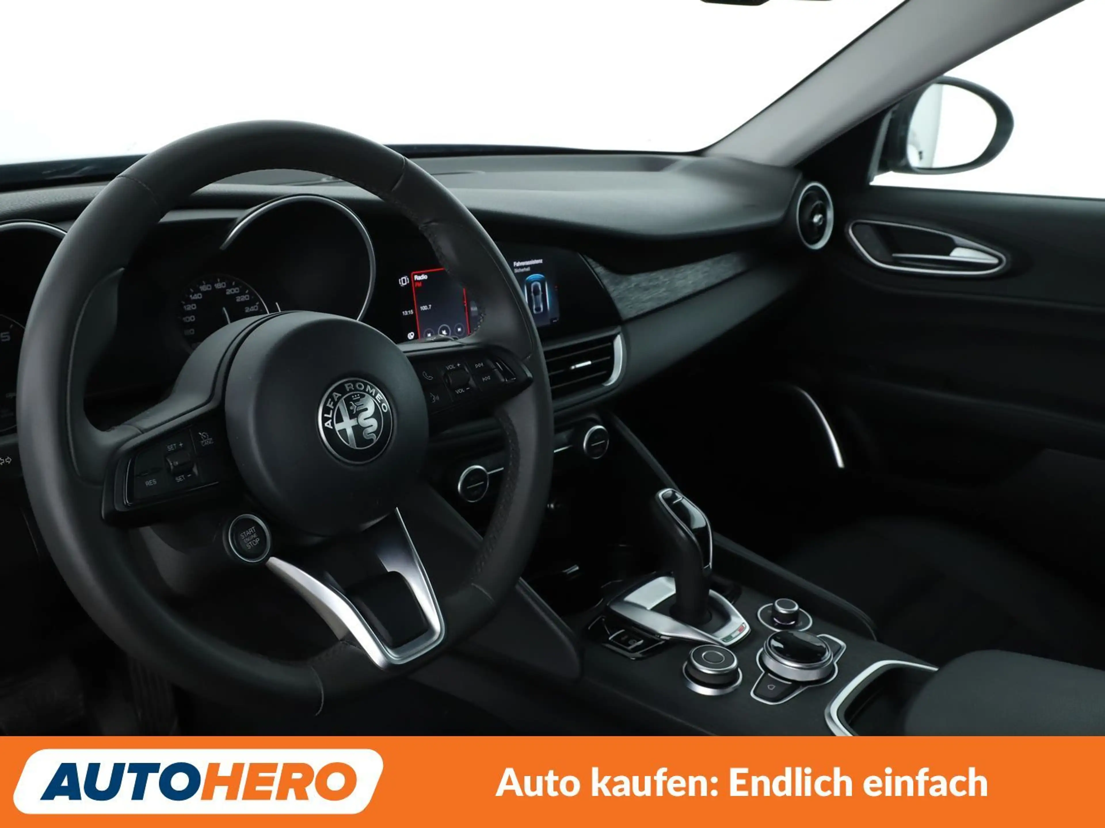 Alfa Romeo Giulia 2.2 JTDM Super Aut.*BiXENON*TEMPO*PDC*SHZ*LHZ*ALU* — photo 11