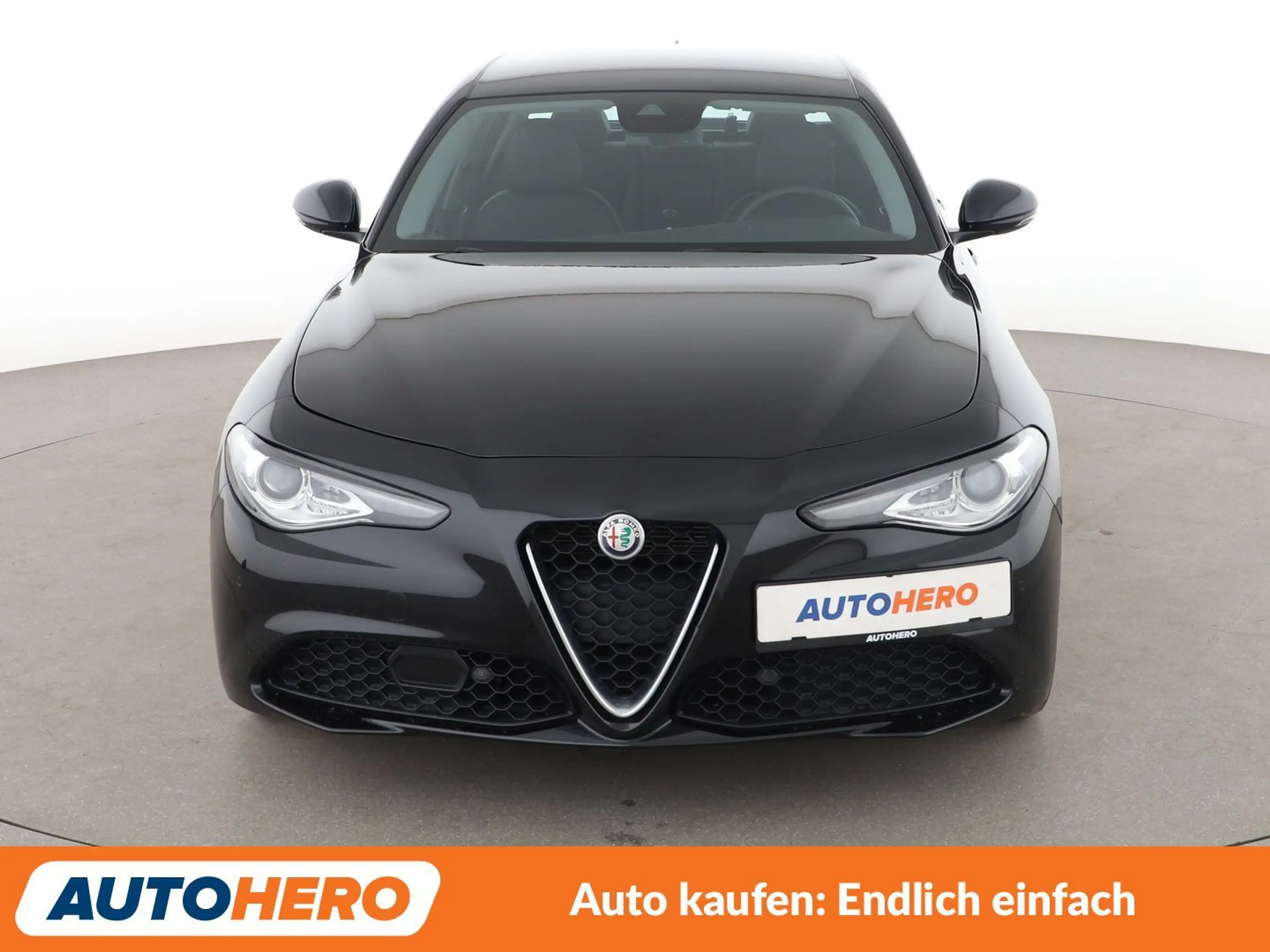 Alfa Romeo Giulia 2.2 JTDM Super Aut.*BiXENON*TEMPO*PDC*SHZ*LHZ*ALU* — photo 9