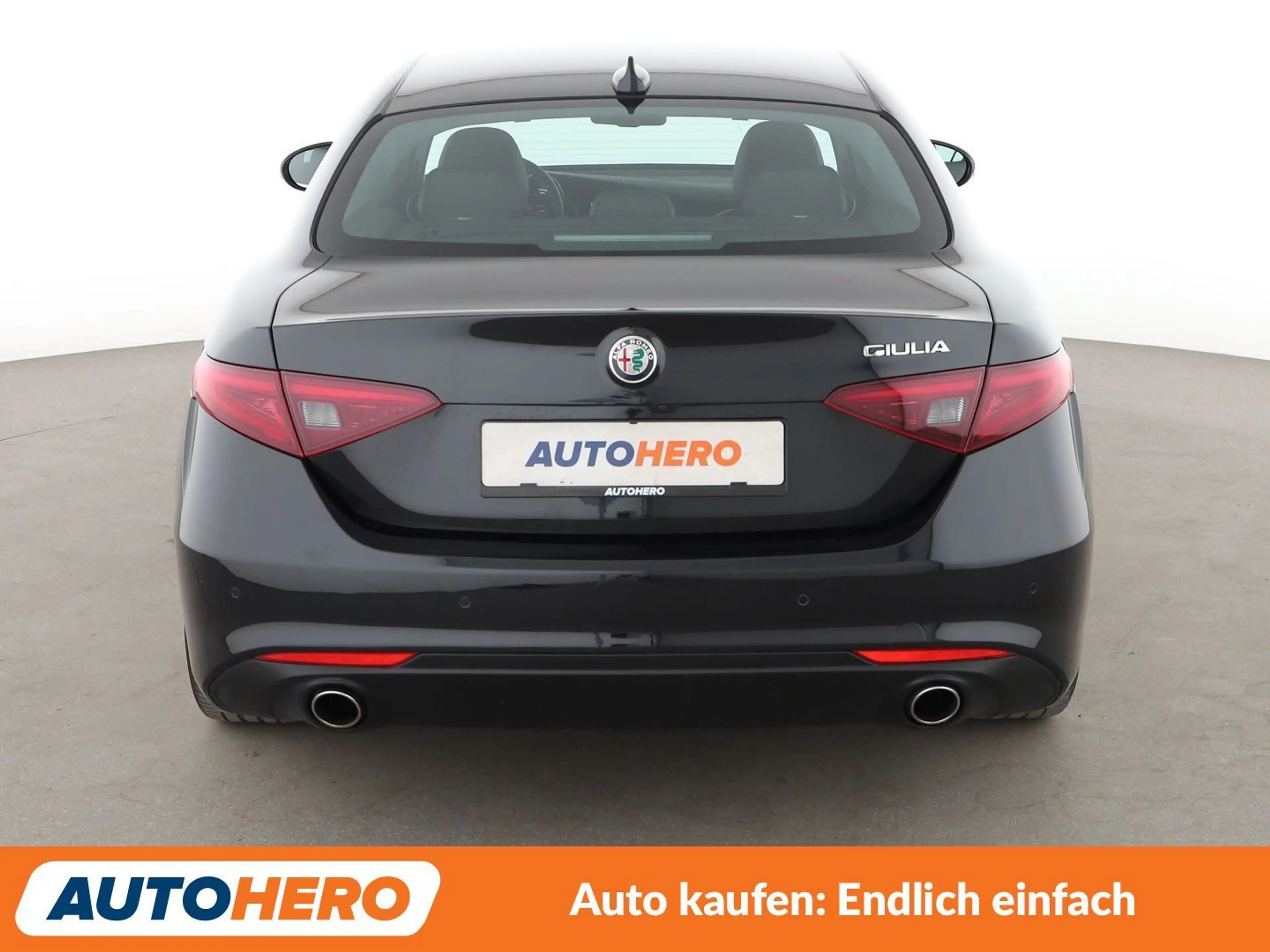 Alfa Romeo Giulia 2.2 JTDM Super Aut.*BiXENON*TEMPO*PDC*SHZ*LHZ*ALU* — photo 5