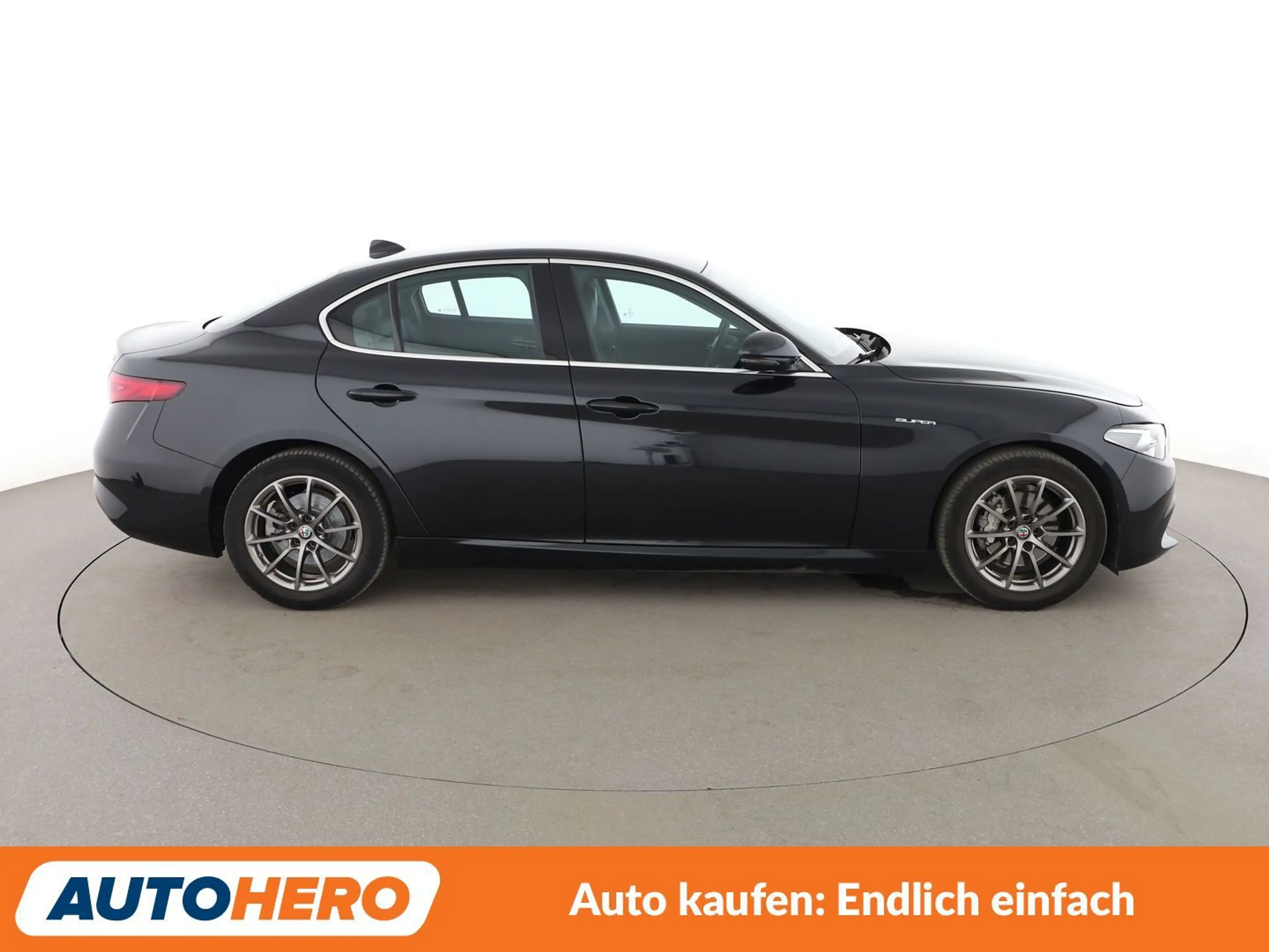Alfa Romeo Giulia 2.2 JTDM Super Aut.*BiXENON*TEMPO*PDC*SHZ*LHZ*ALU* — photo 7