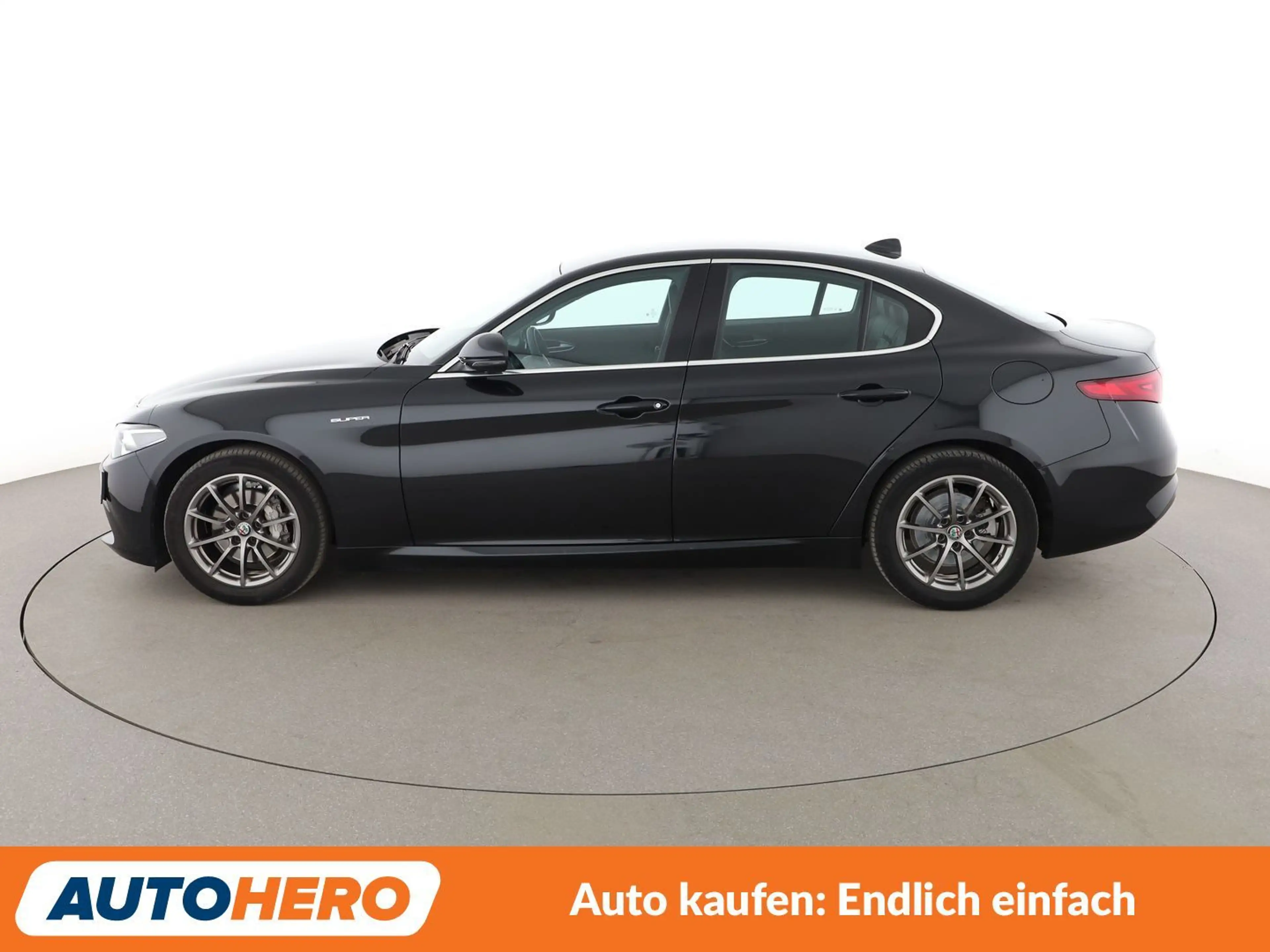 Alfa Romeo Giulia 2.2 JTDM Super Aut.*BiXENON*TEMPO*PDC*SHZ*LHZ*ALU* — photo 3