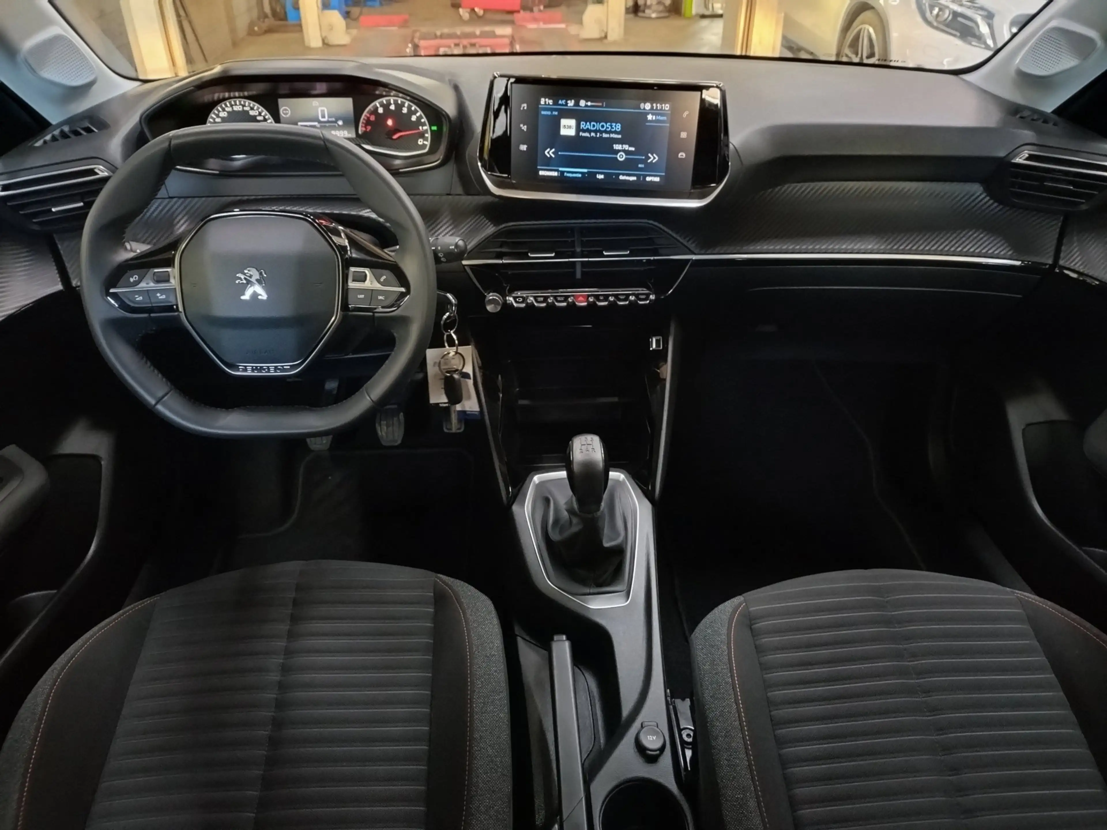 Peugeot 208 1.2 PureTech Active — photo 10