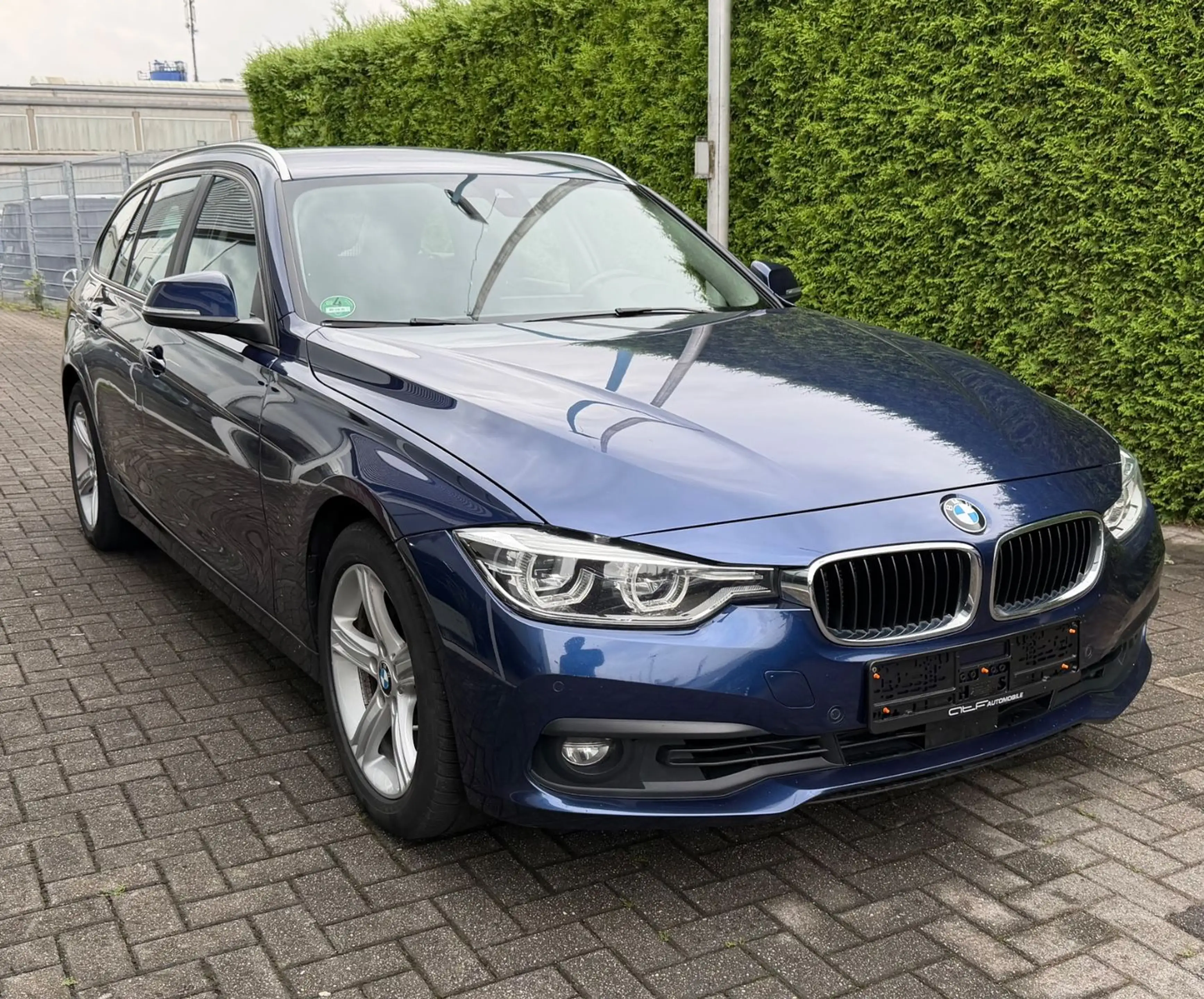 BMW 325 3 Touring 325 d Advantage/Head-up/ LED — photo 2