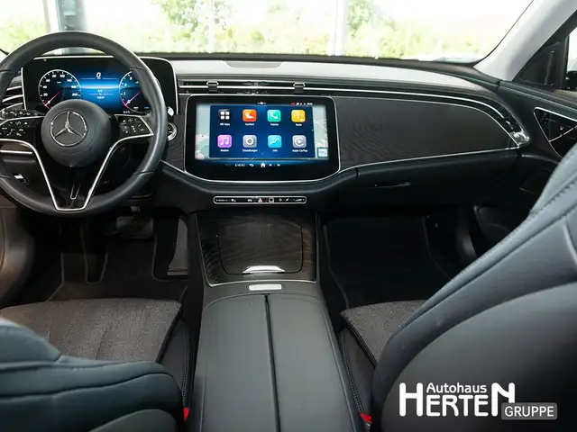 Mercedes-Benz E-Class view 10