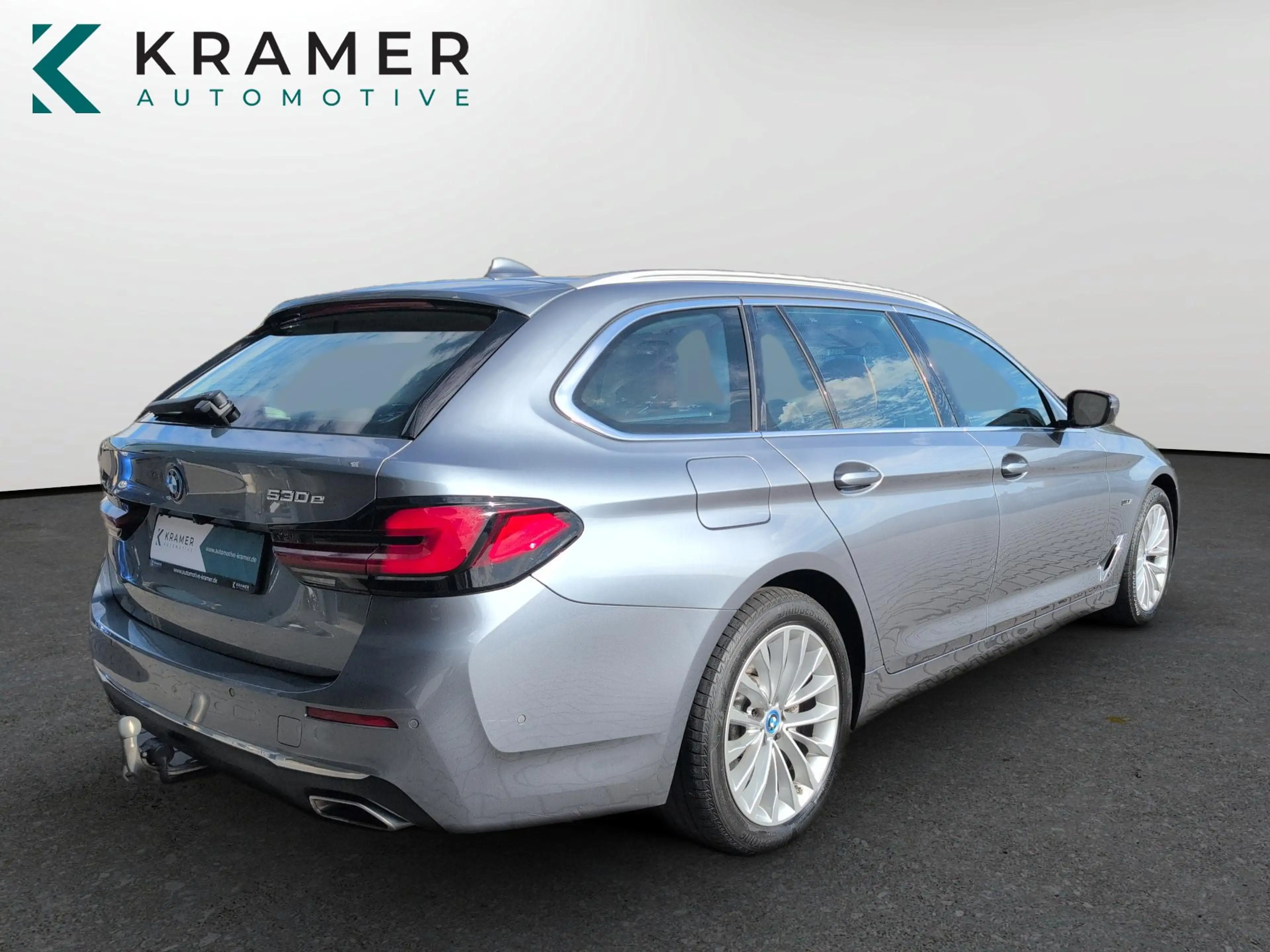 BMW 530 e T. Luxury Line LC-PROF+LEDER+AHK+LED+KAMER — photo 7