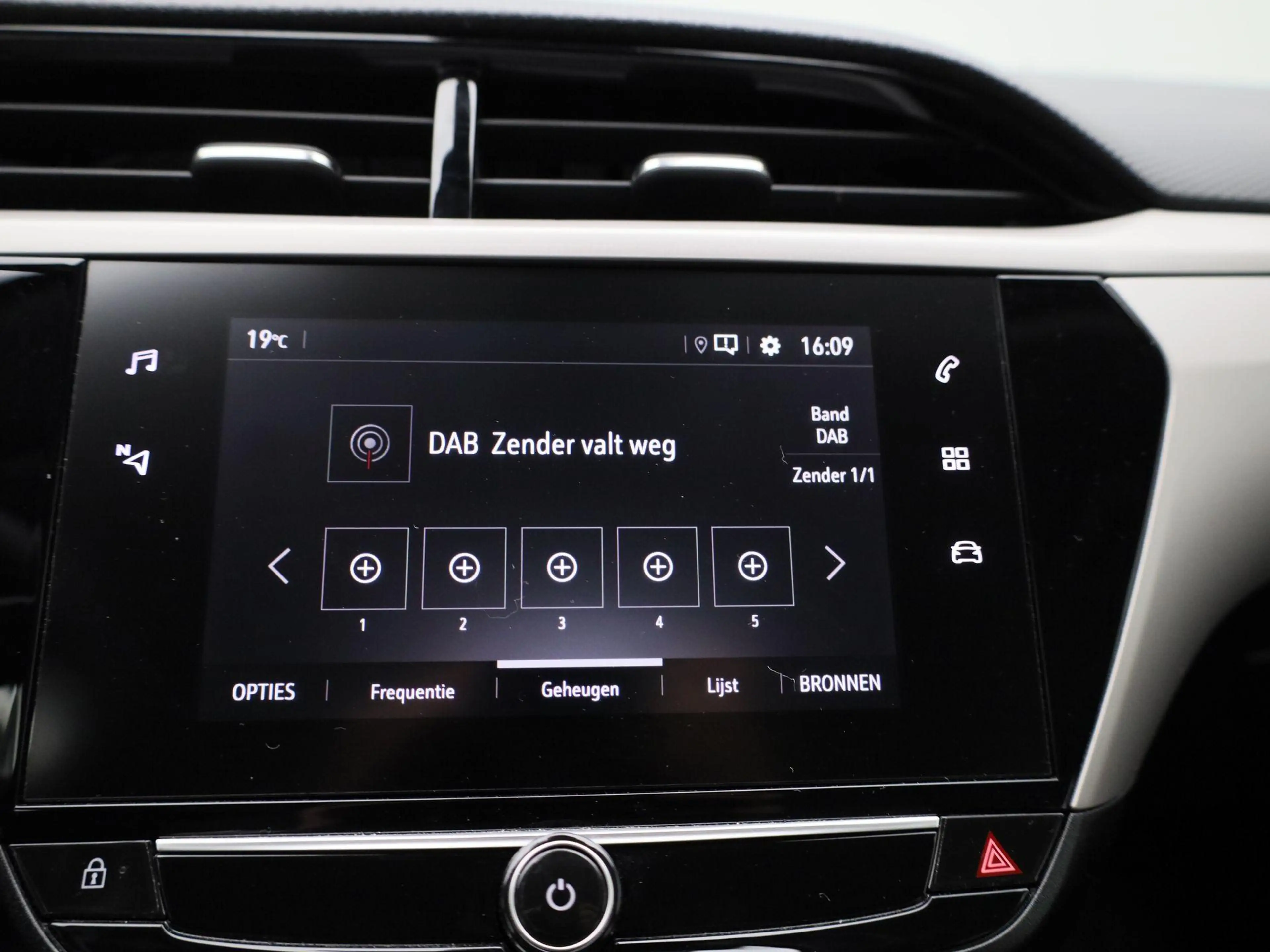 Opel Corsa 1.2 55kW S/S Edition NAVI | CARPLAY | PDC — photo 14