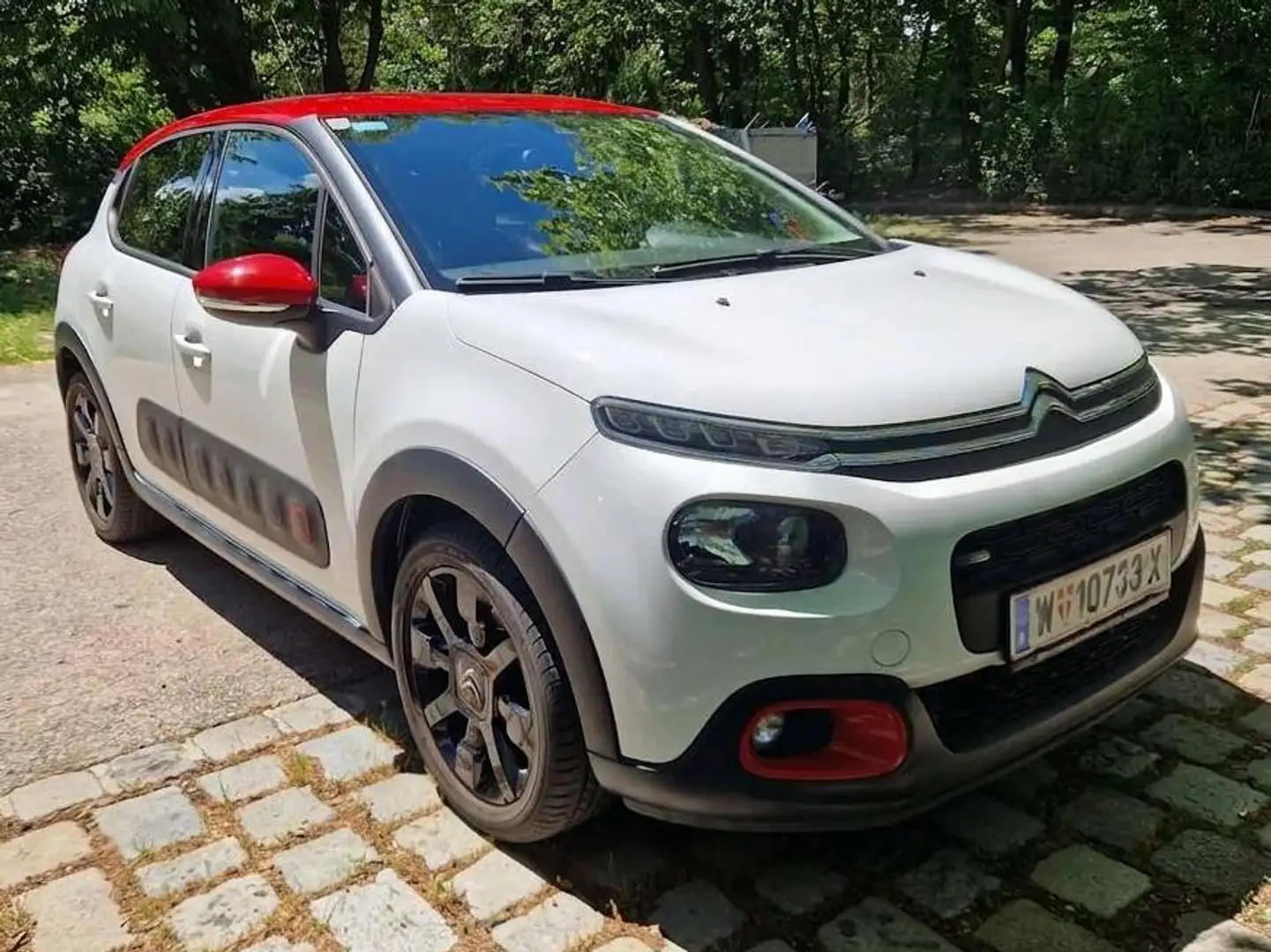 Citroen C3 C3 PureTech 110 Shine Automatik Weiß - 1