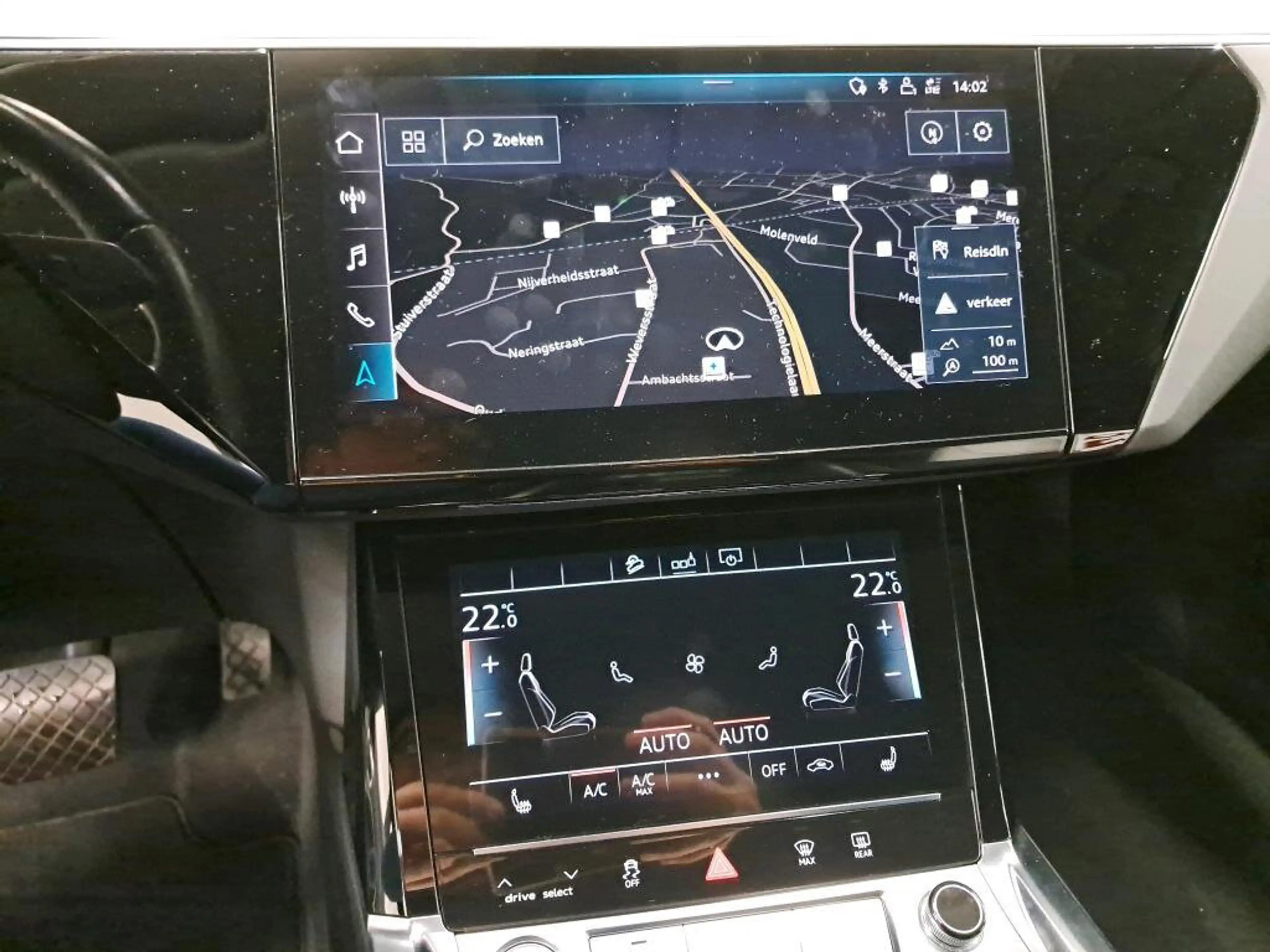 Audi e-tron 55 QUATTRO 408PK — photo 11