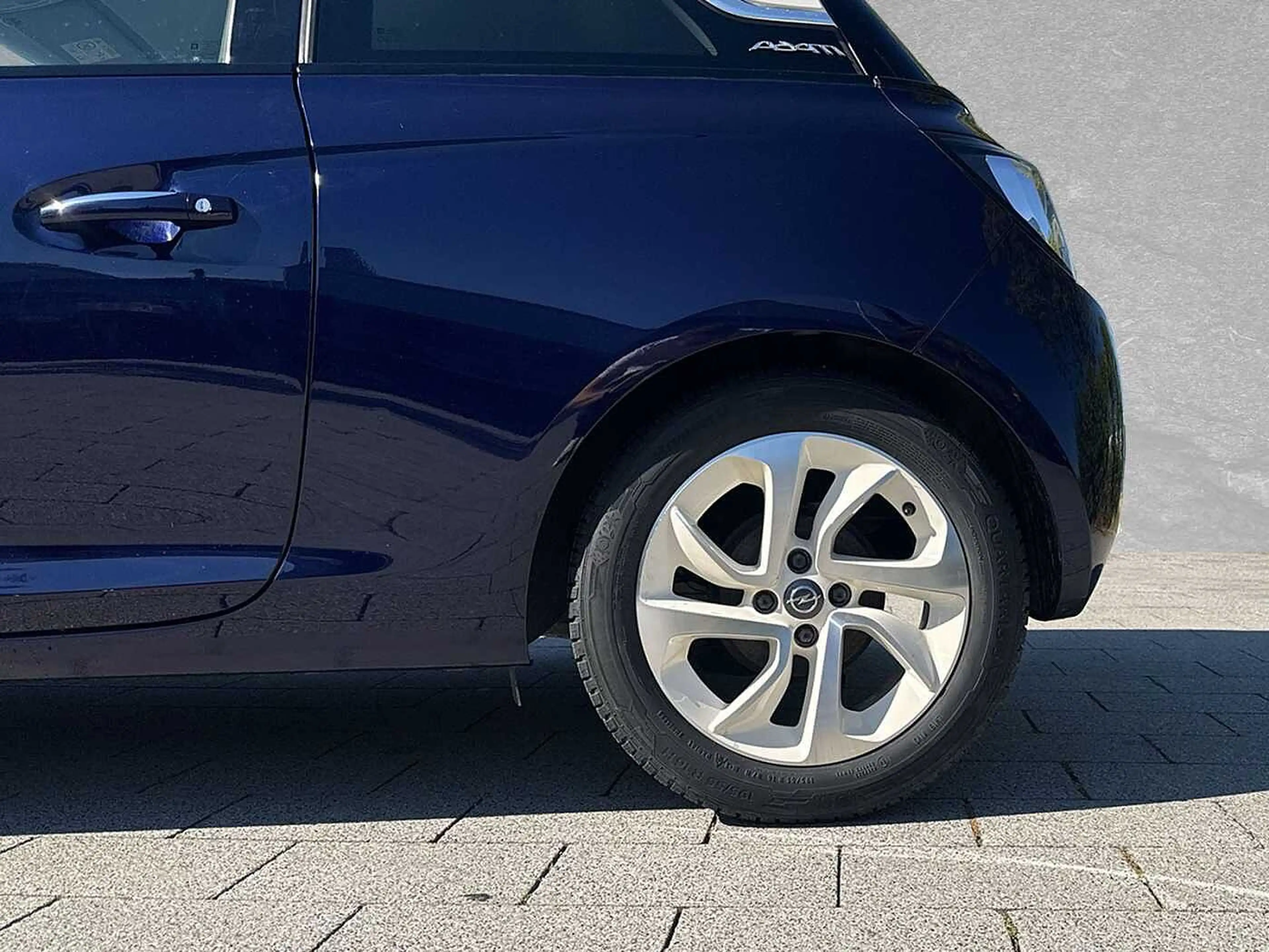 Opel Adam 1.2 120 Jahre — photo 9
