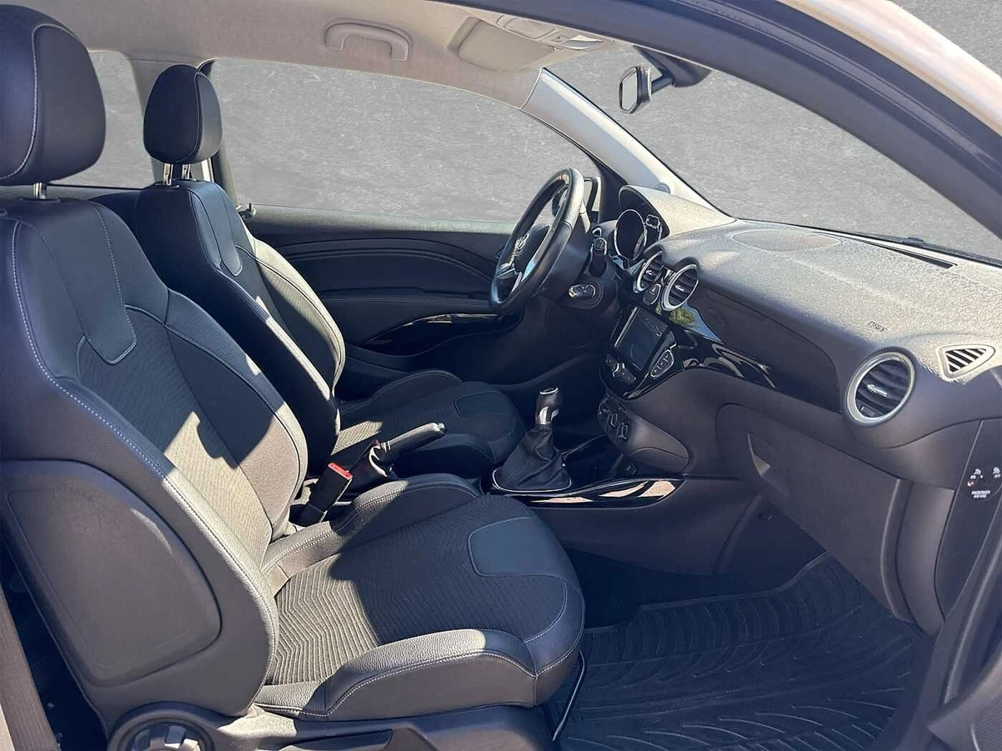 Opel Adam 1.2 120 Jahre — photo 3